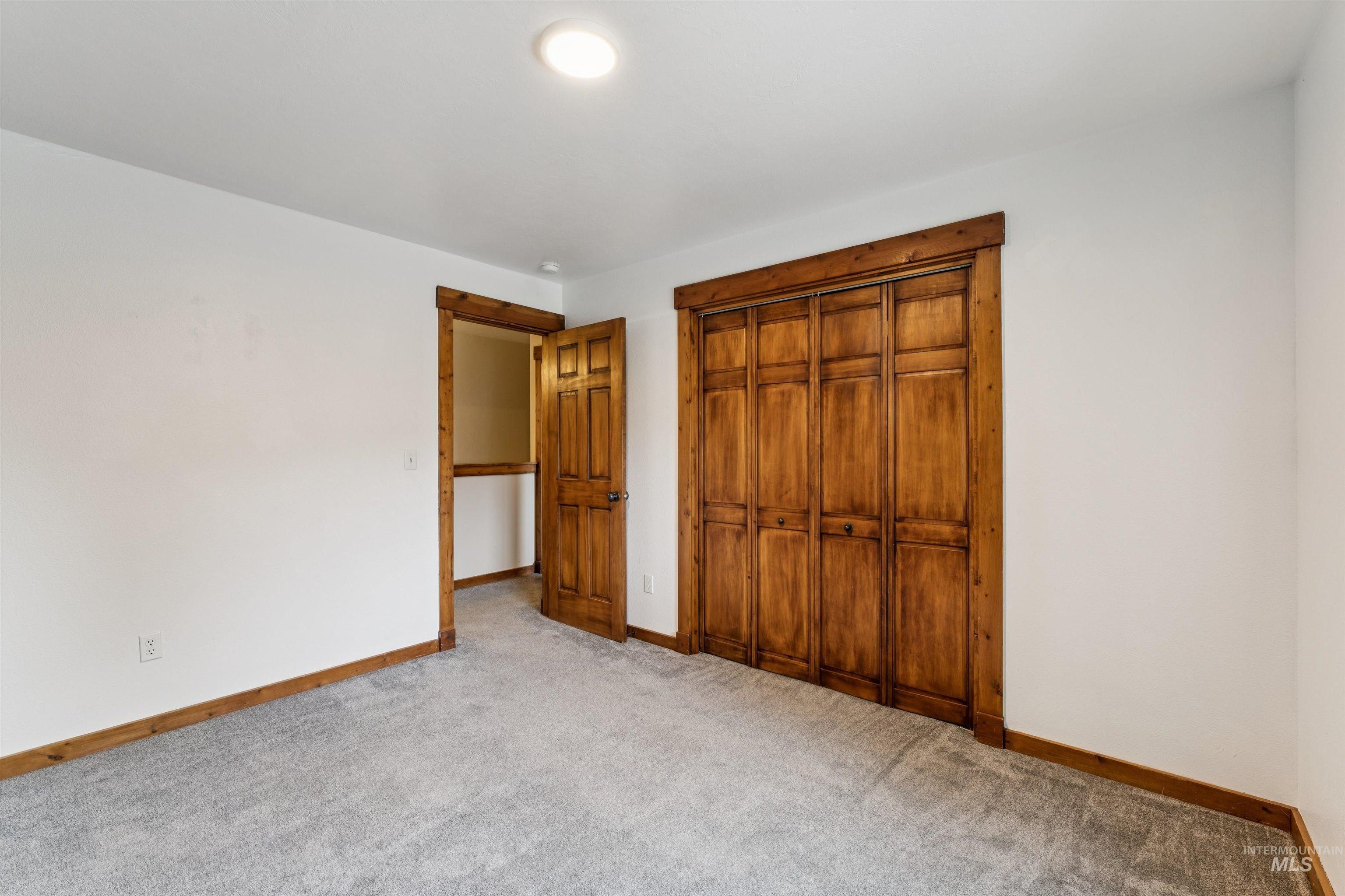 111 N Gem Street Property Photo 23
