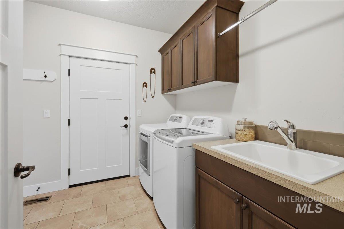 1622 S Division Ave Property Photo 15