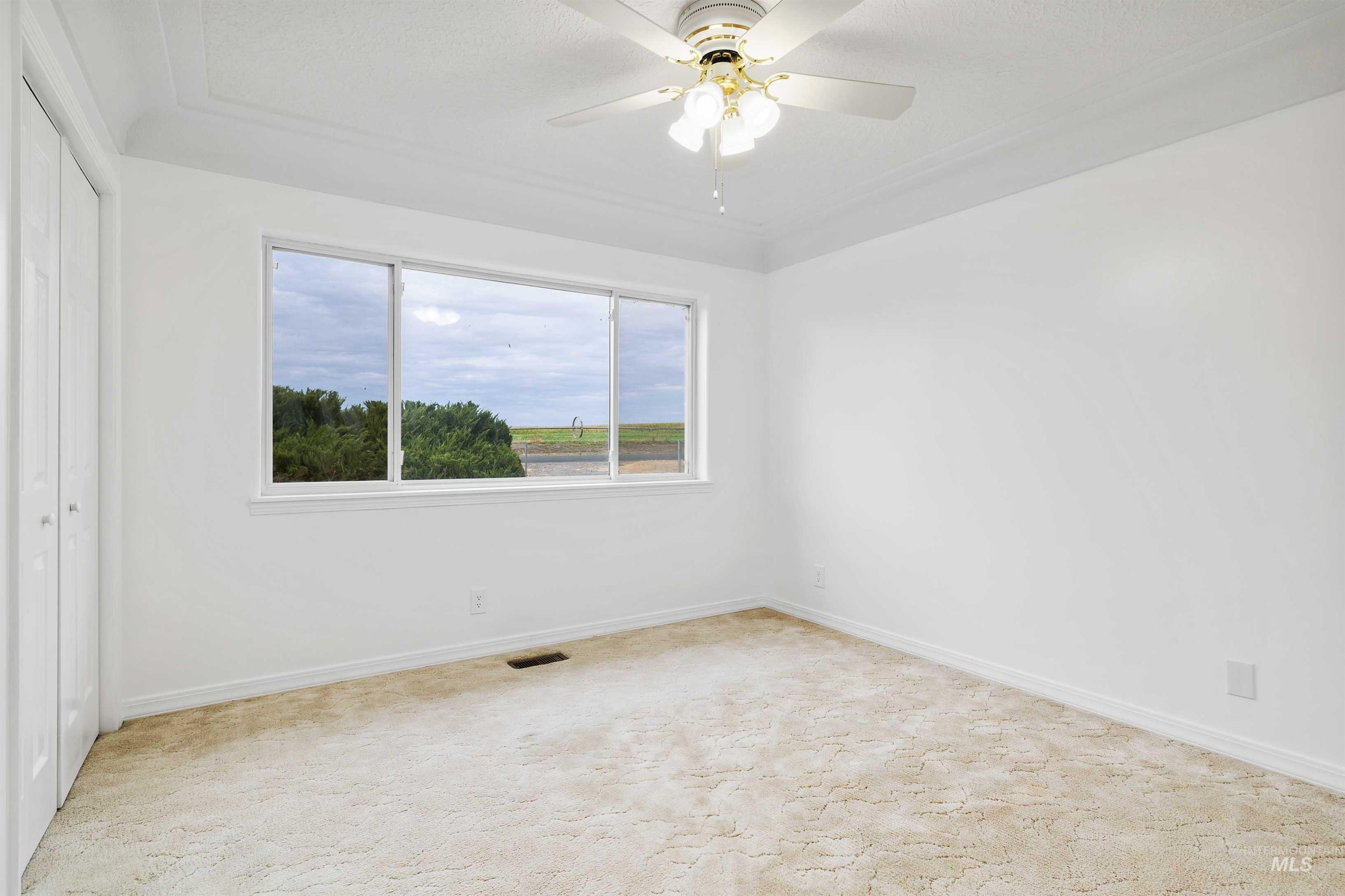 1905 E 3100 S Property Photo 20