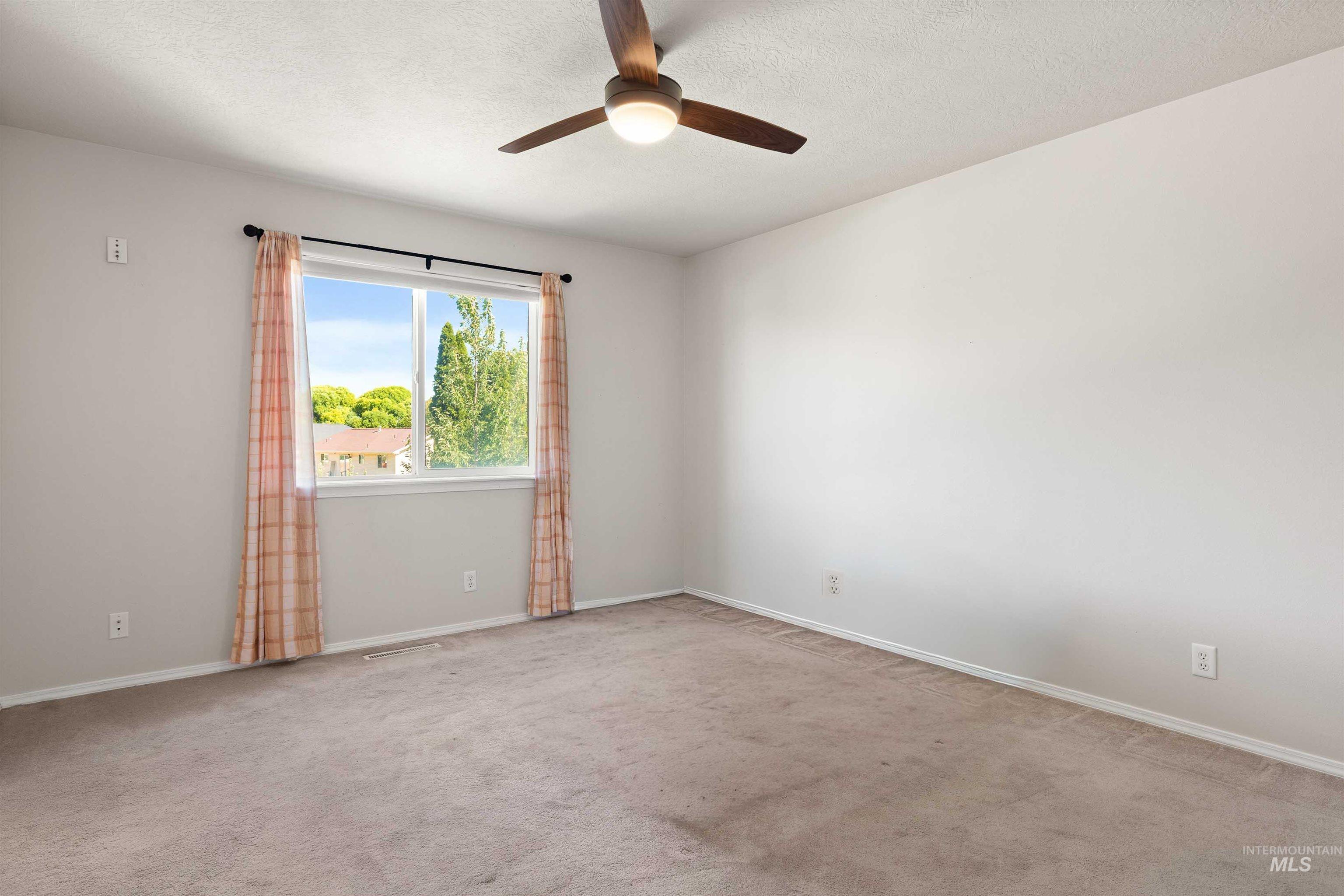 1313 Ashley Dr Property Photo 14