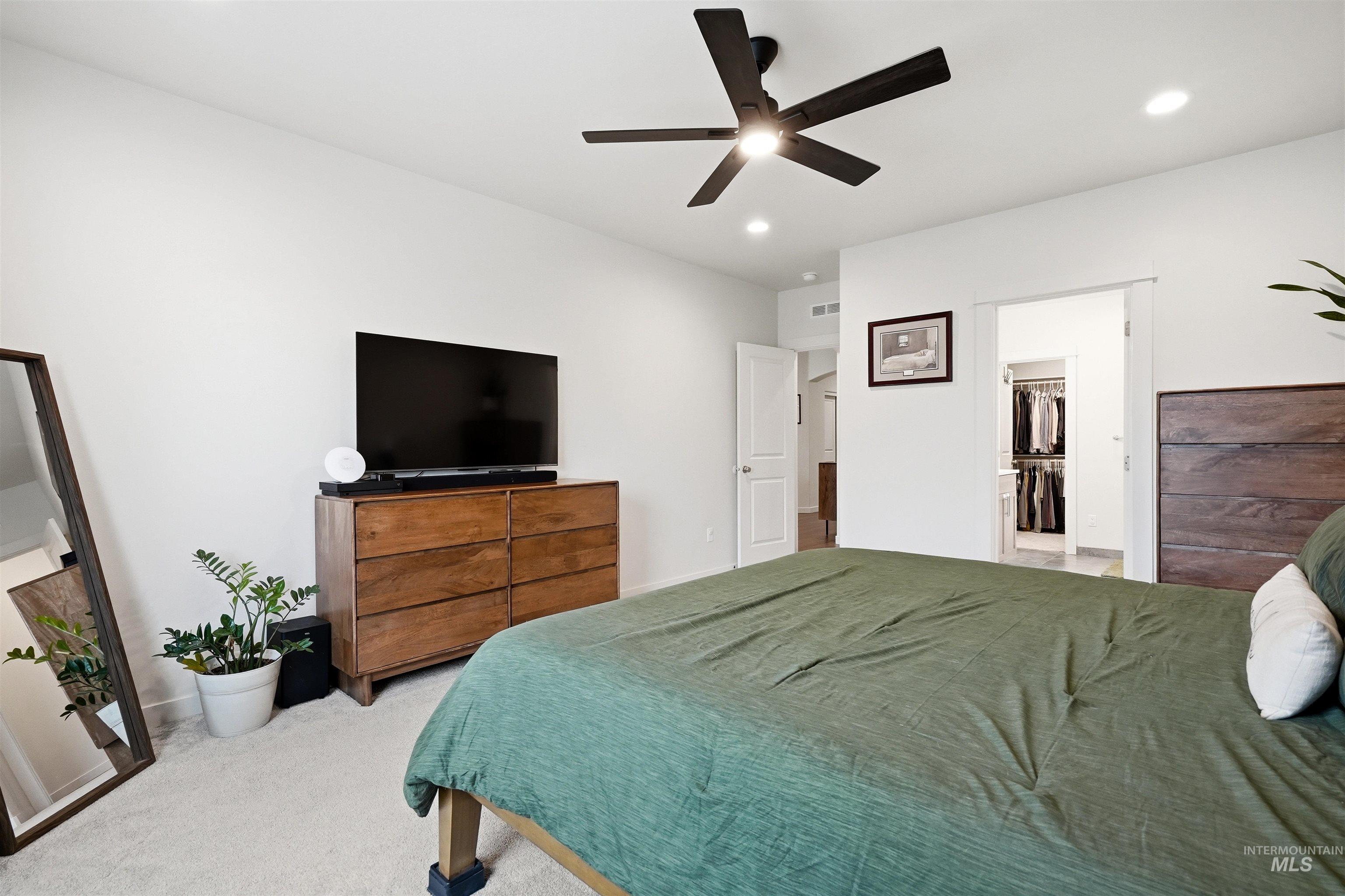 4619 Henley St. Property Photo 31