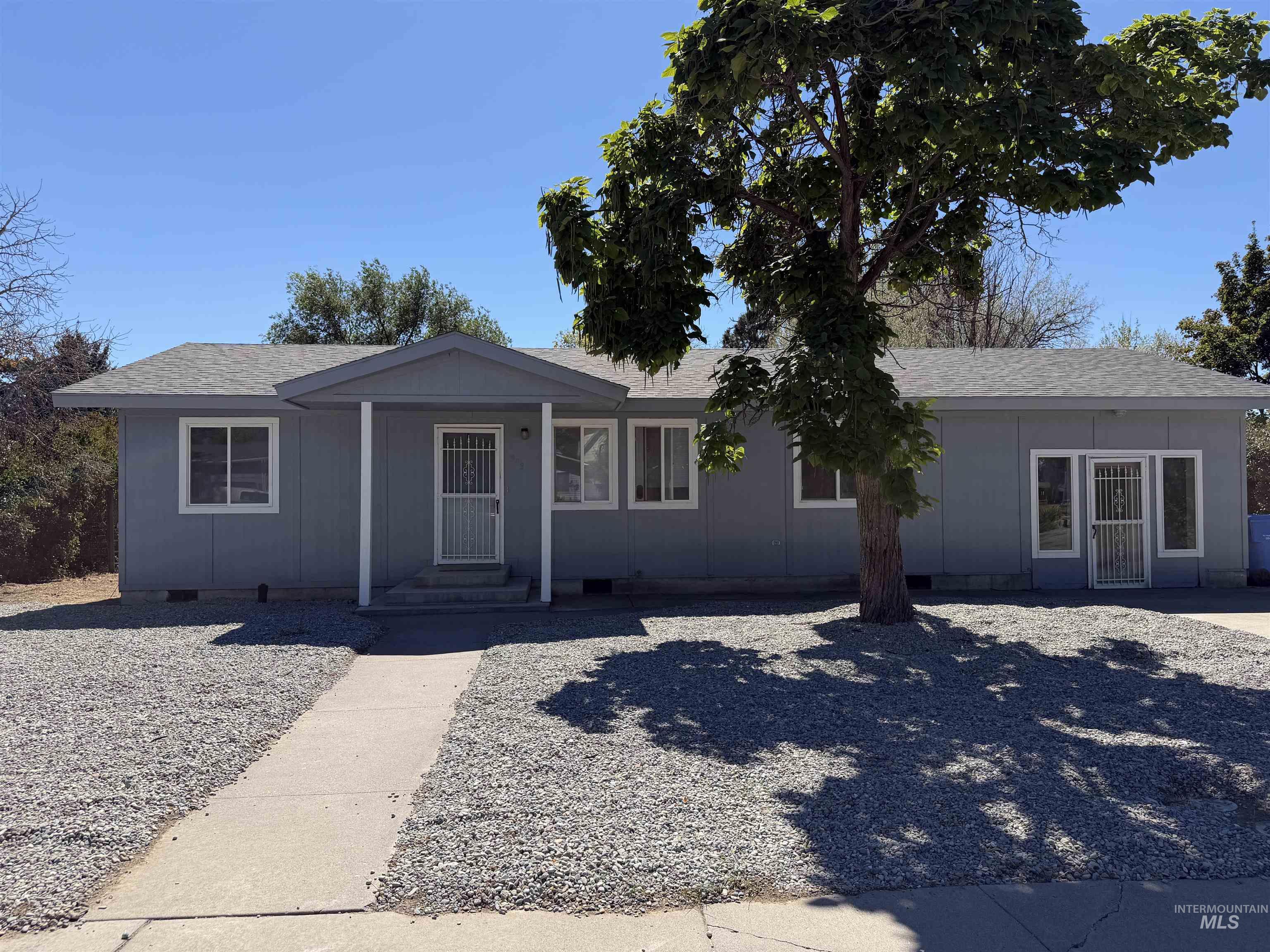 303 E Avenue J Property Photo 1
