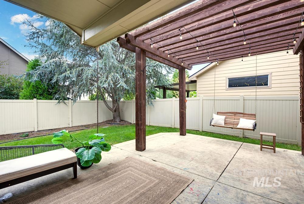 1315 W Cobblefield St Property Photo 18
