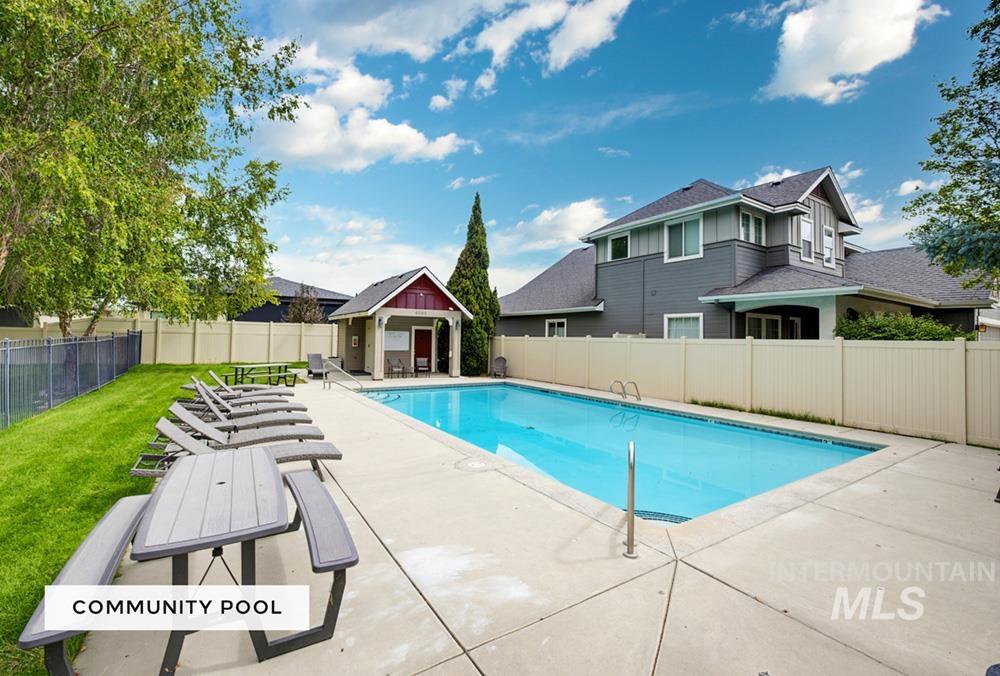 1315 W Cobblefield St Property Photo 21