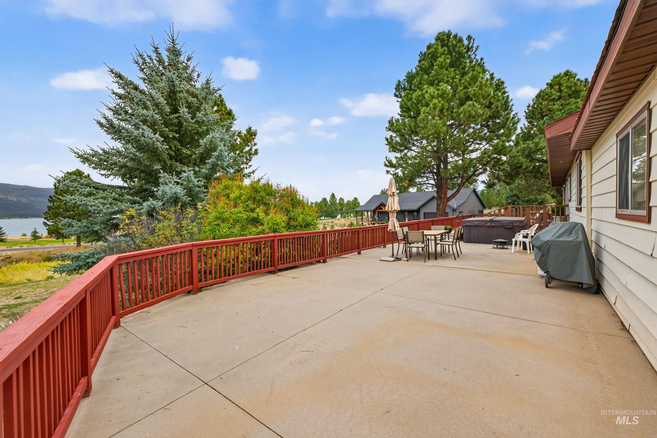 119 Par Dr. Property Photo 32