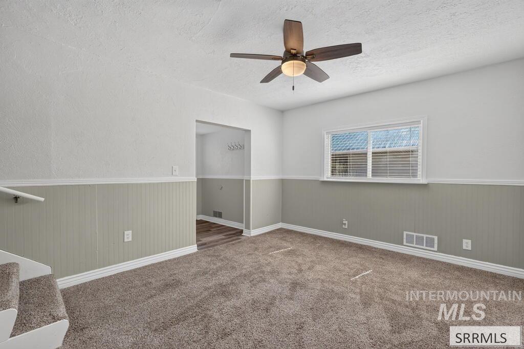 1005 S 4th Avenue Property Photo 7