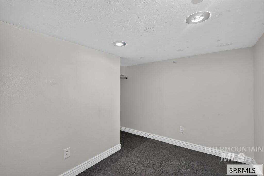 1005 S 4th Avenue Property Photo 34