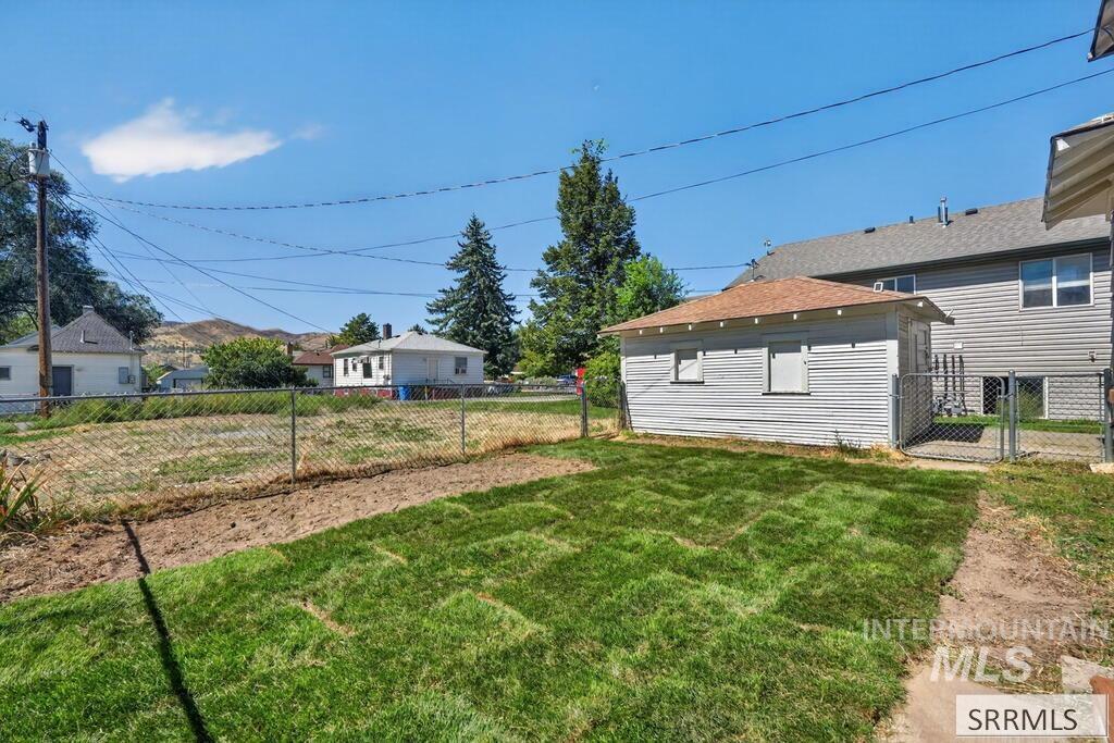 1005 S 4th Avenue Property Photo 36