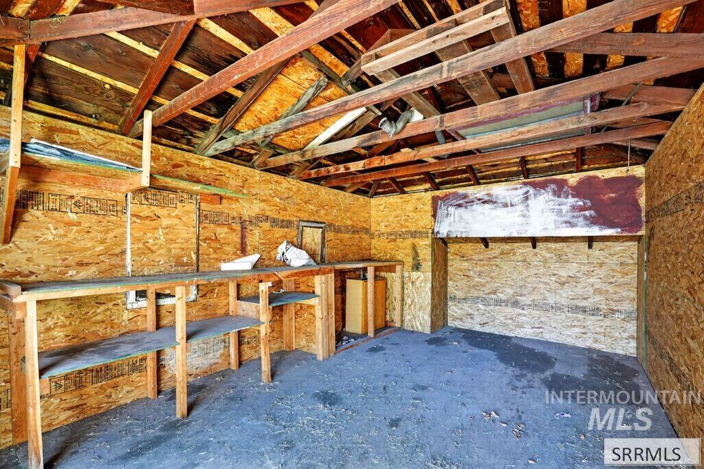 1005 S 4th Avenue Property Photo 39