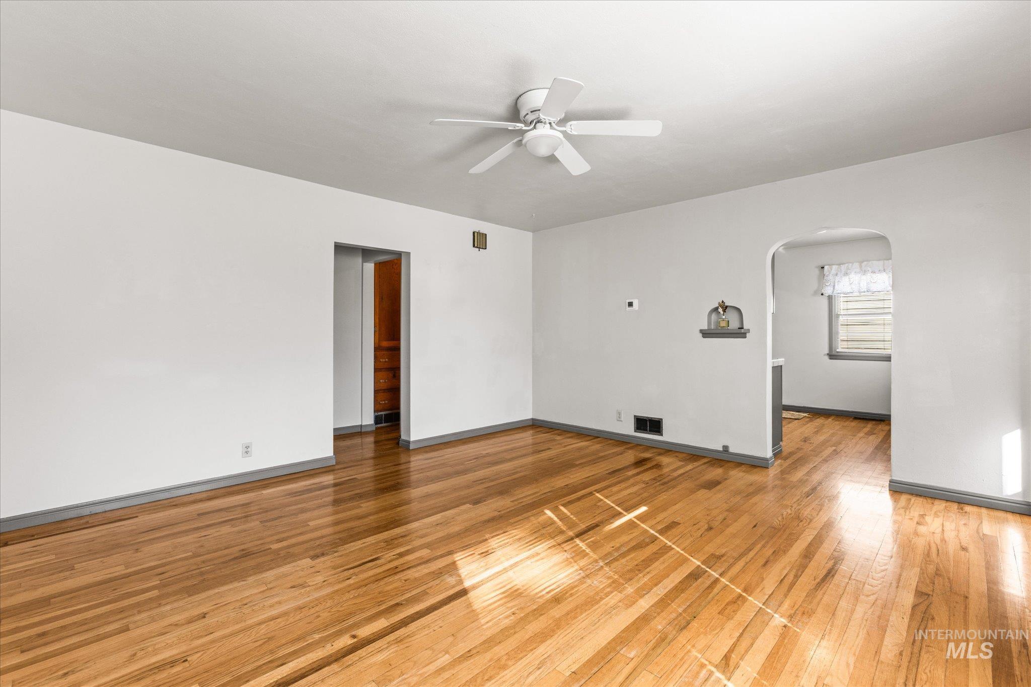 619 S Powerline Road Property Photo 10