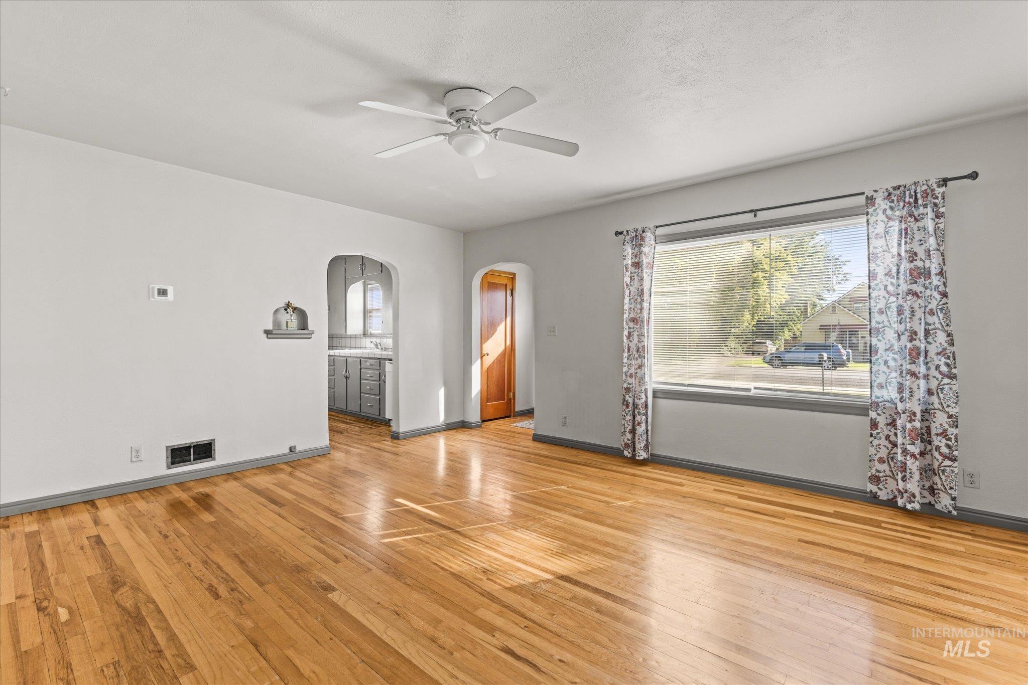 619 S Powerline Road Property Photo 11