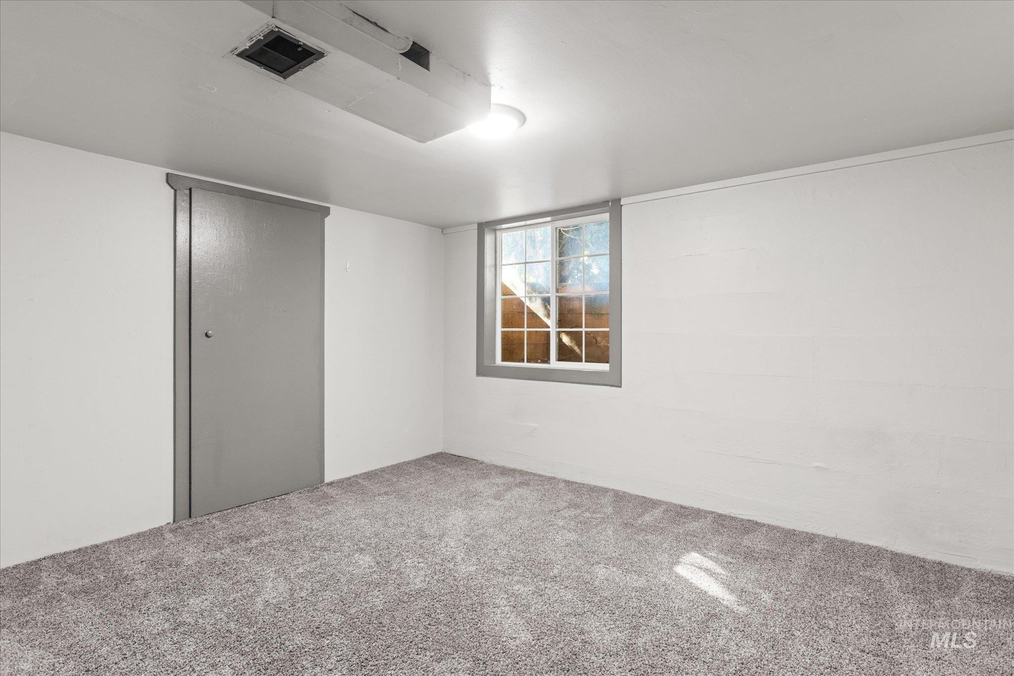 619 S Powerline Road Property Photo 22