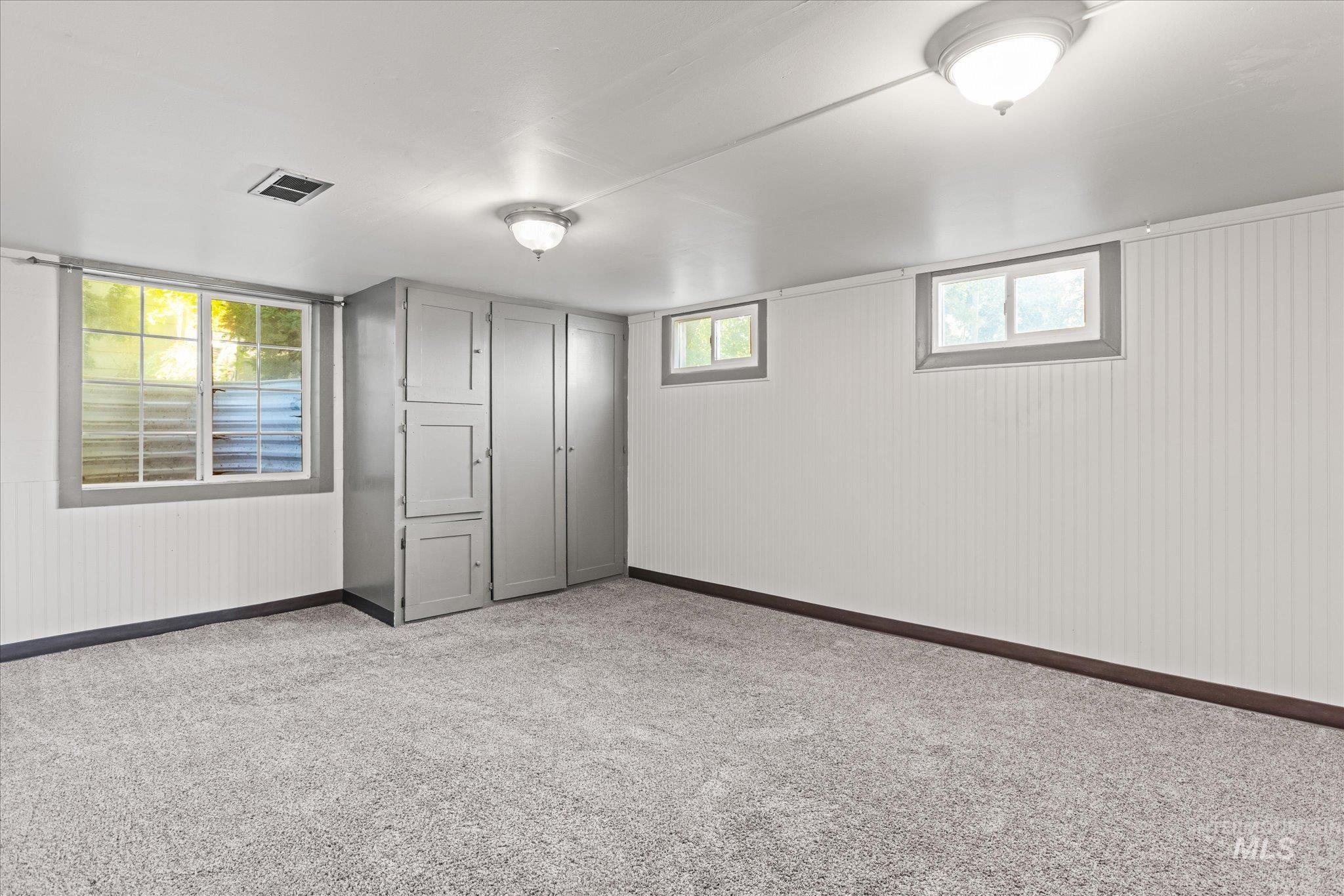 619 S Powerline Road Property Photo 23