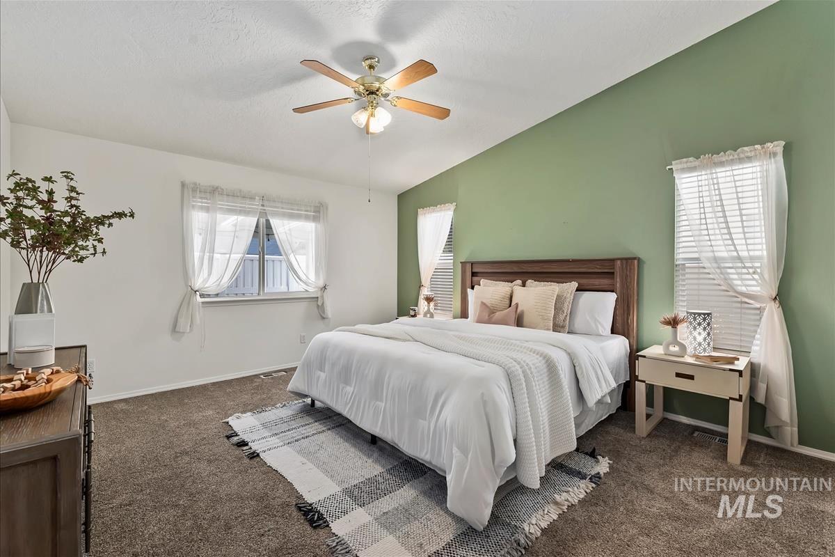 2685 N Englewood Way Property Photo 17