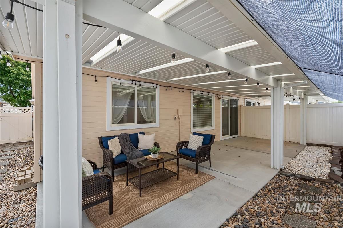 2685 N Englewood Way Property Photo 31