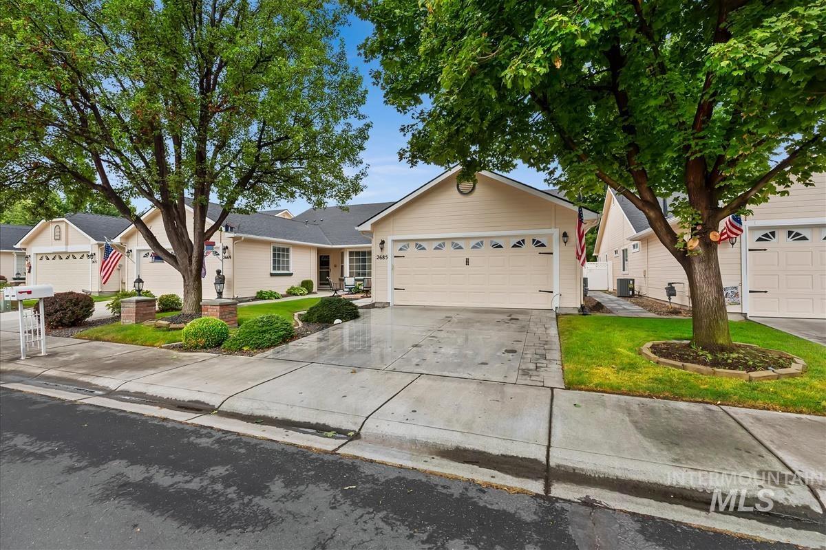 2685 N Englewood Way Property Photo 34
