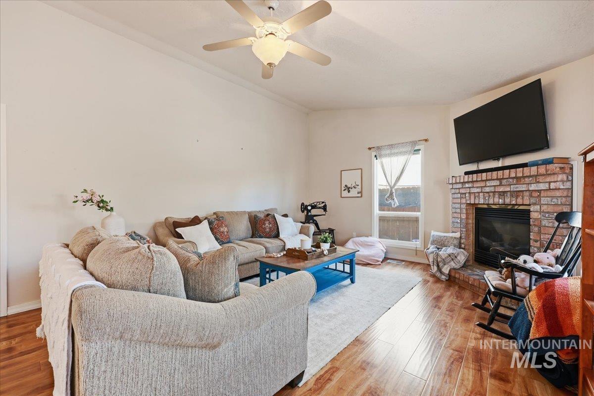 1378 N Trail Creek Way Property Photo 6