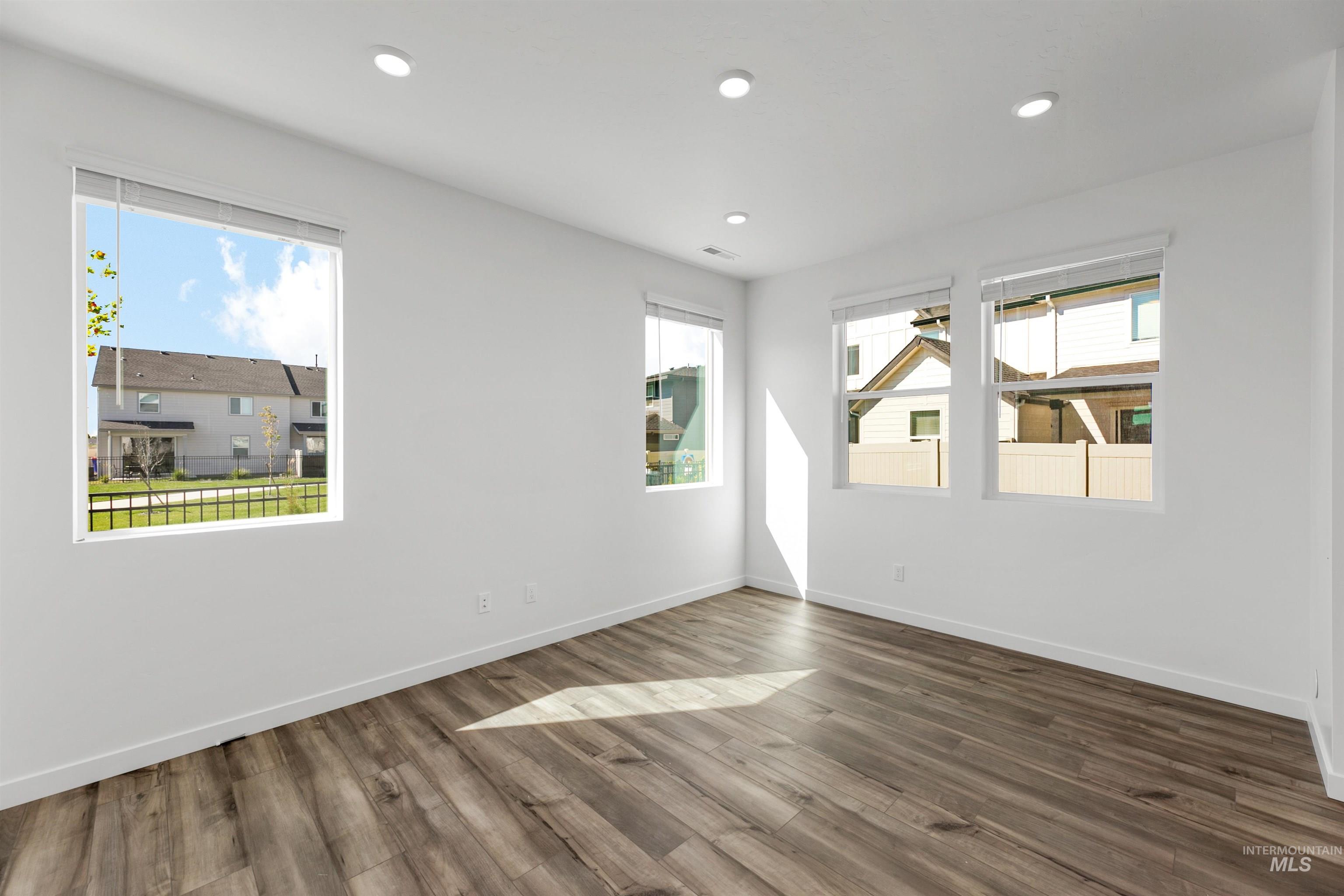 8198 W Virginia City St Property Photo 4