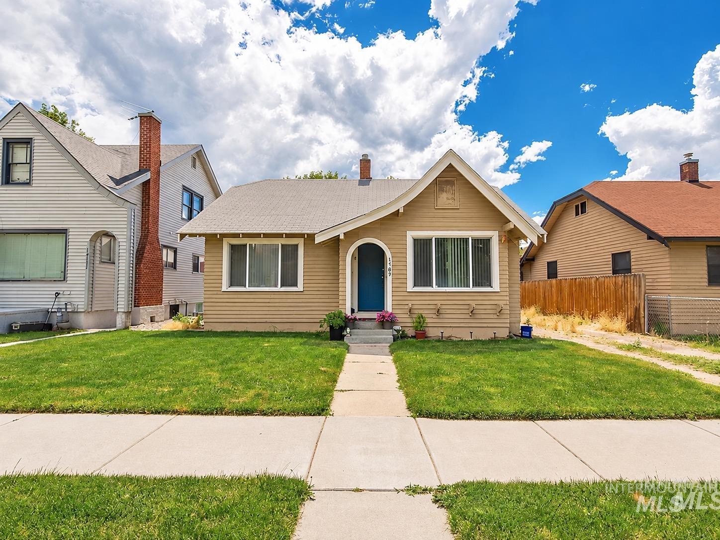 1707 2nd Street S Property Photo 1