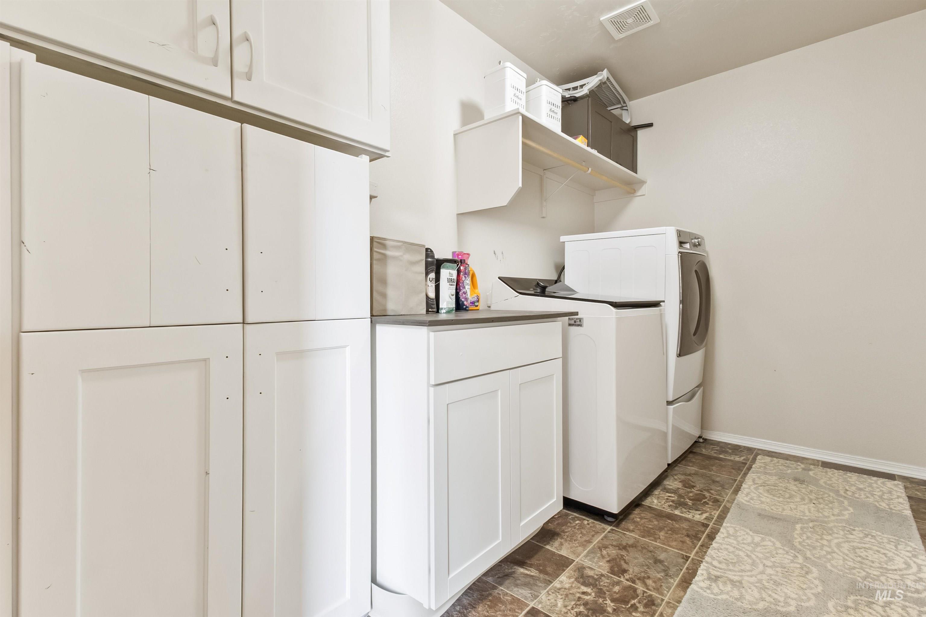 1052 E Sicily Property Photo 24
