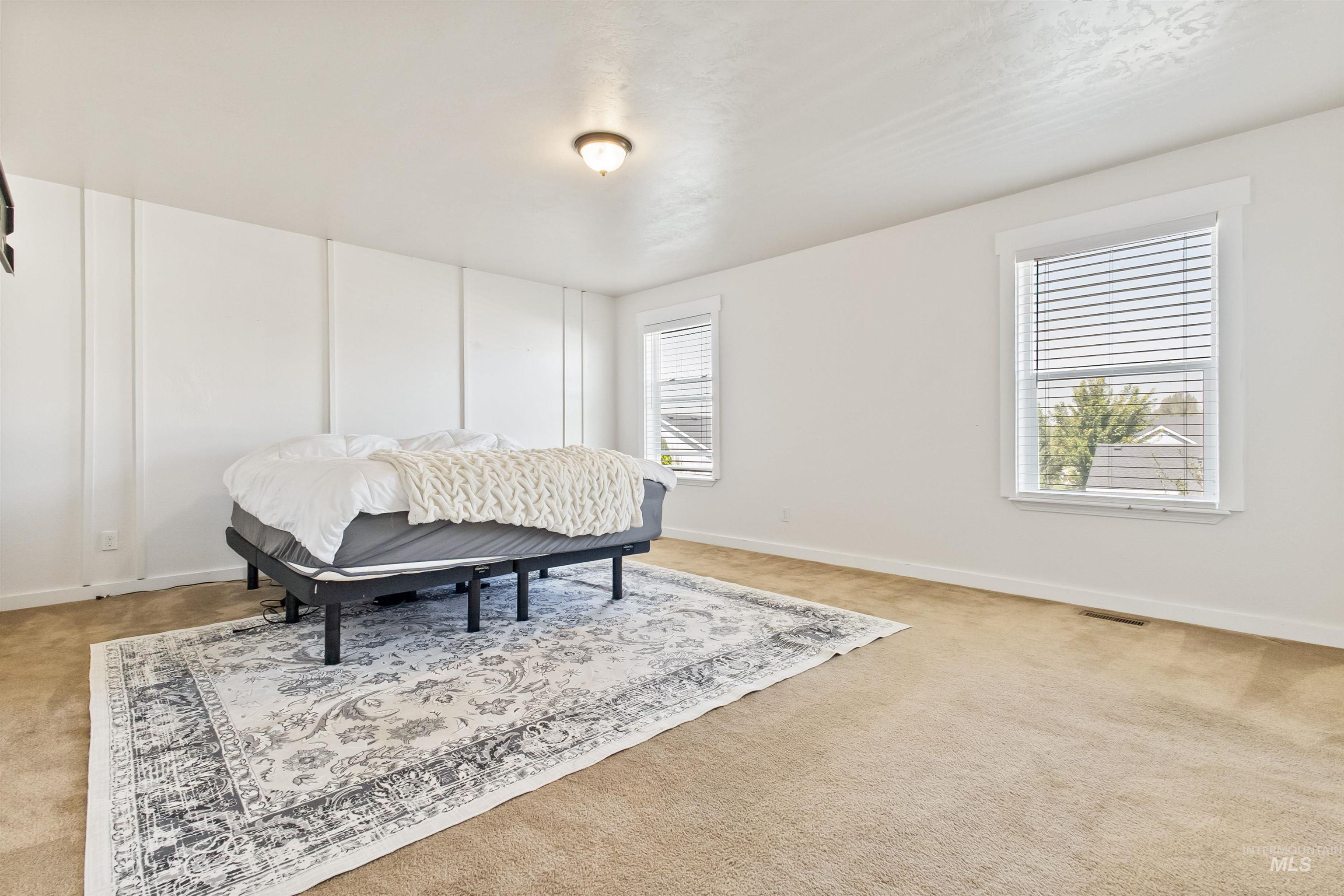 1052 E Sicily Property Photo 25
