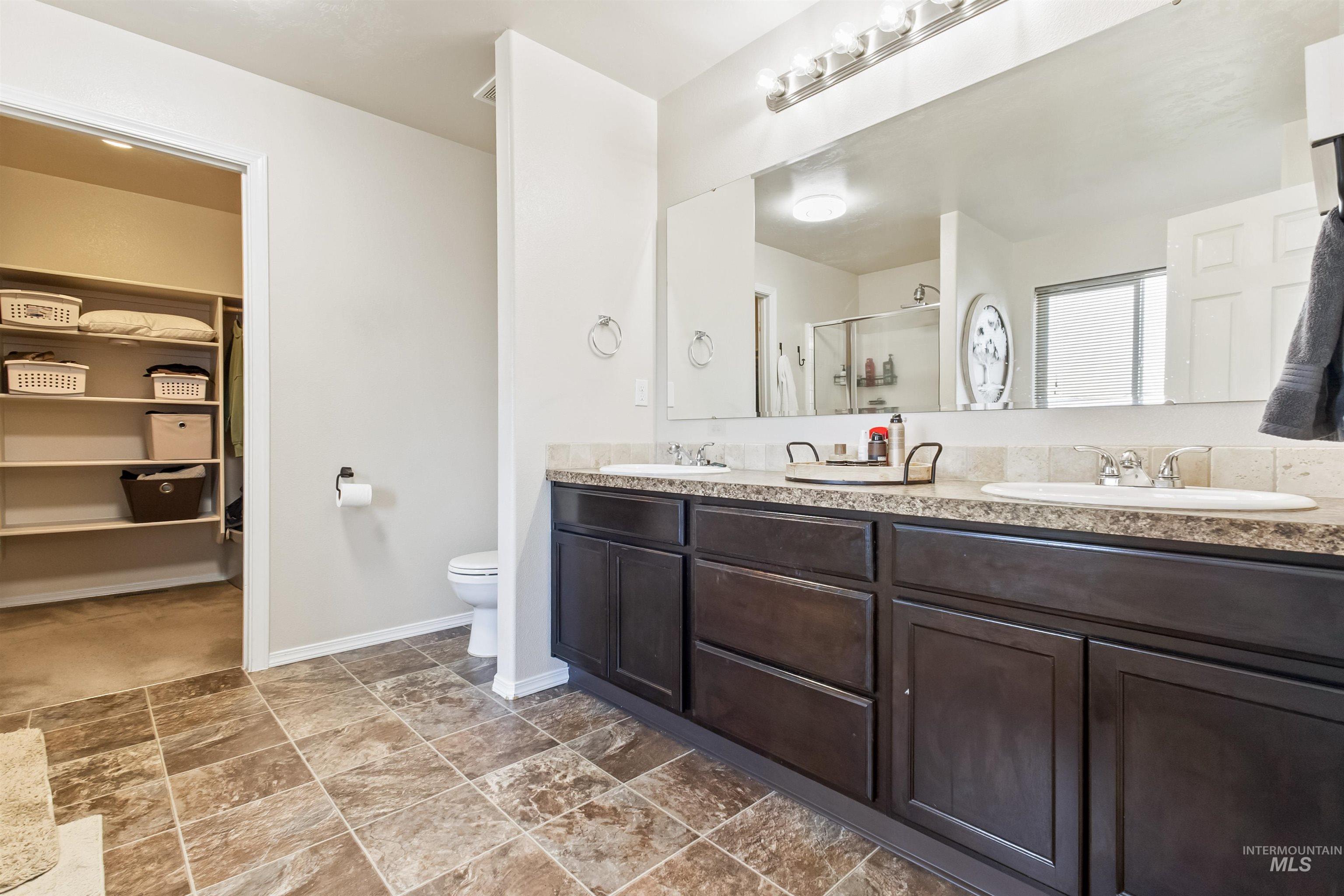 1052 E Sicily Property Photo 27