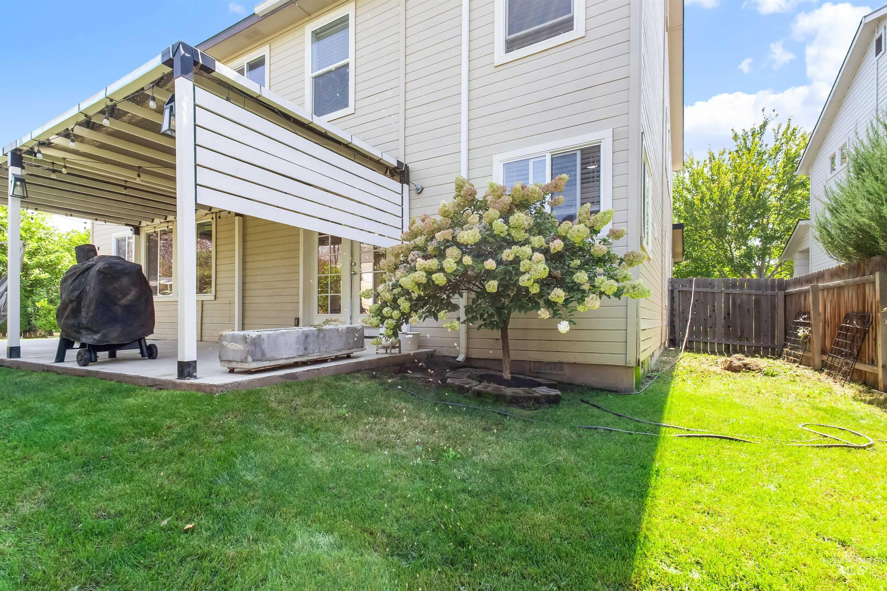 1052 E Sicily Property Photo 31