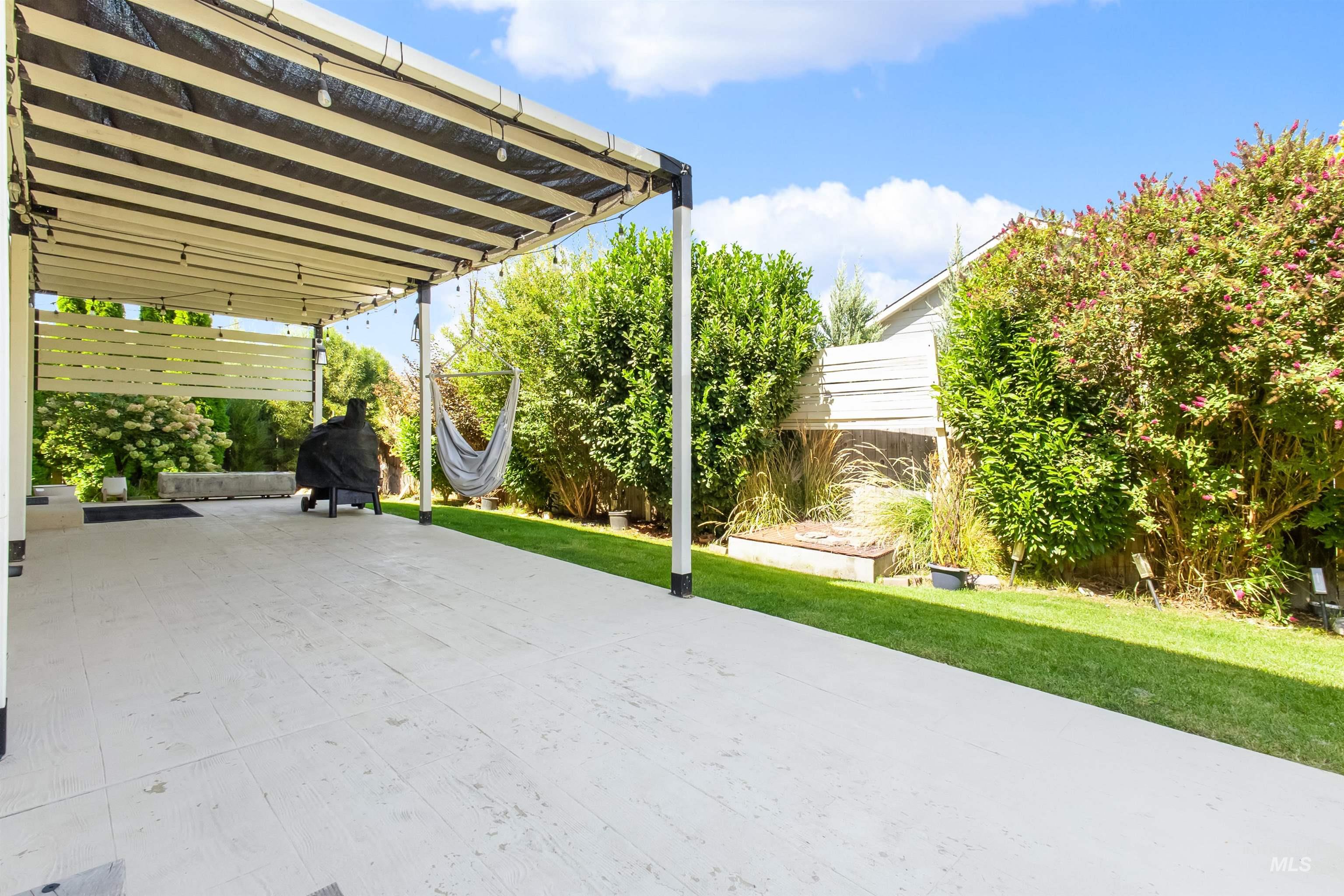 1052 E Sicily Property Photo 33