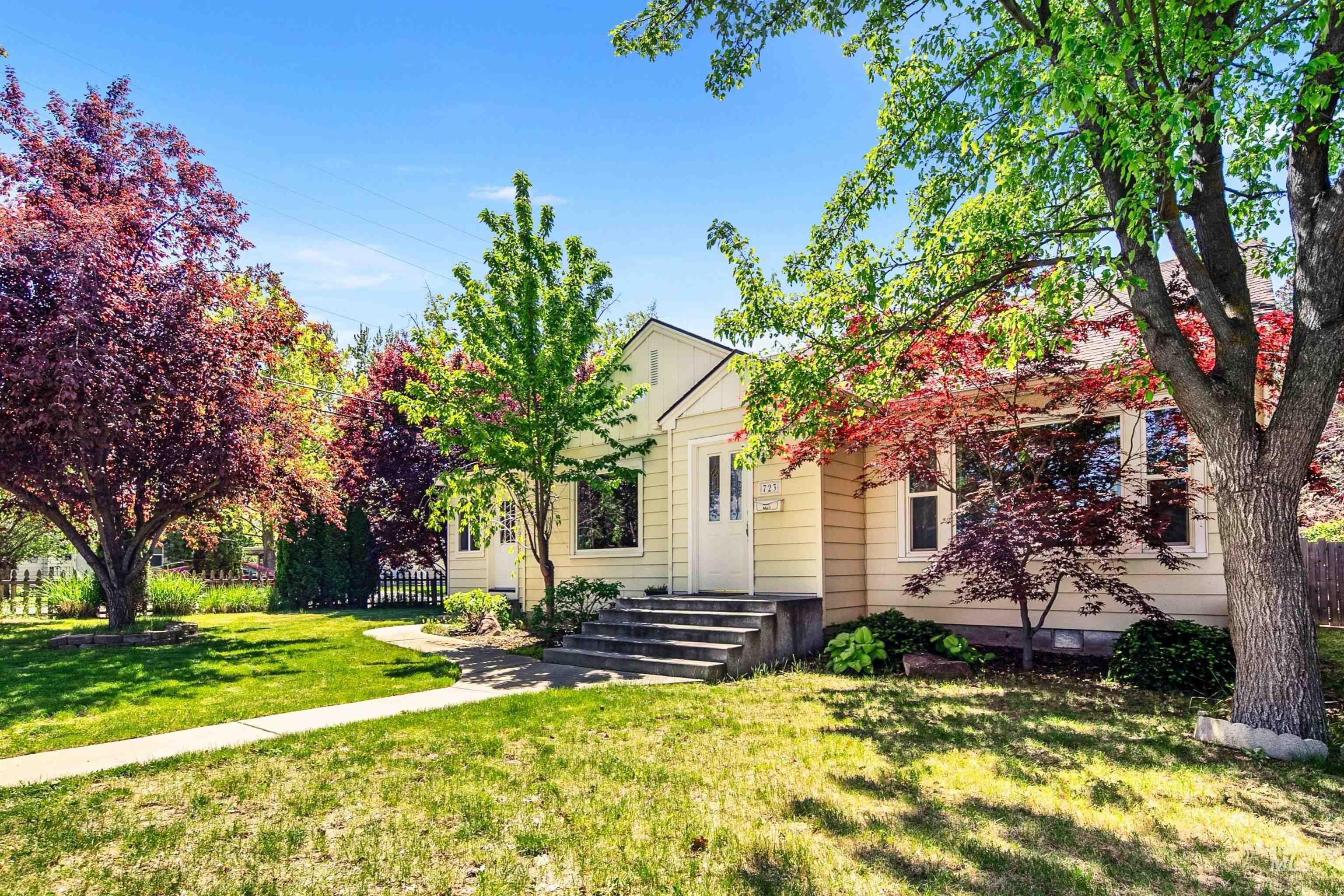 723 S Opal Street Property Photo 2