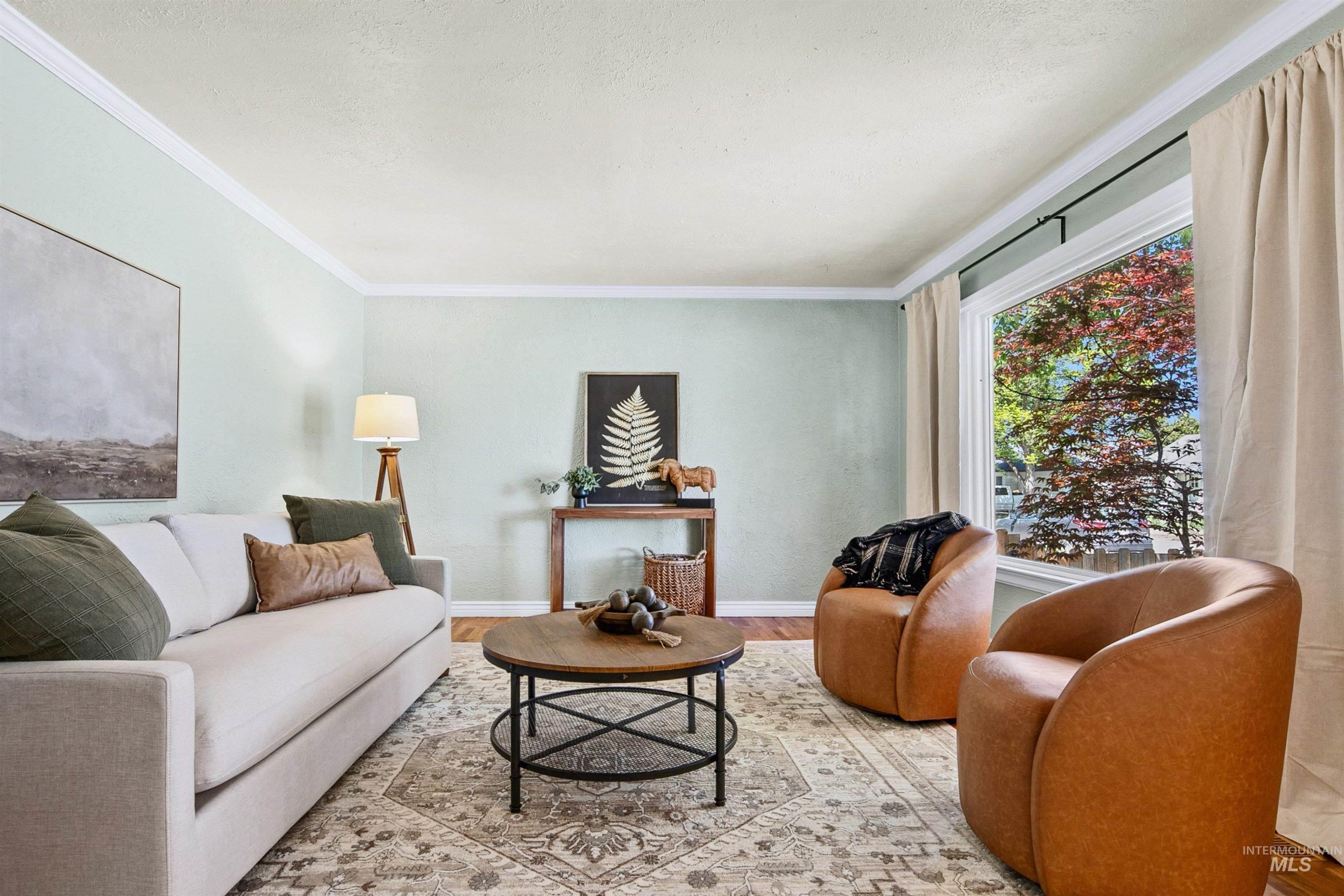 723 S Opal Street Property Photo 3