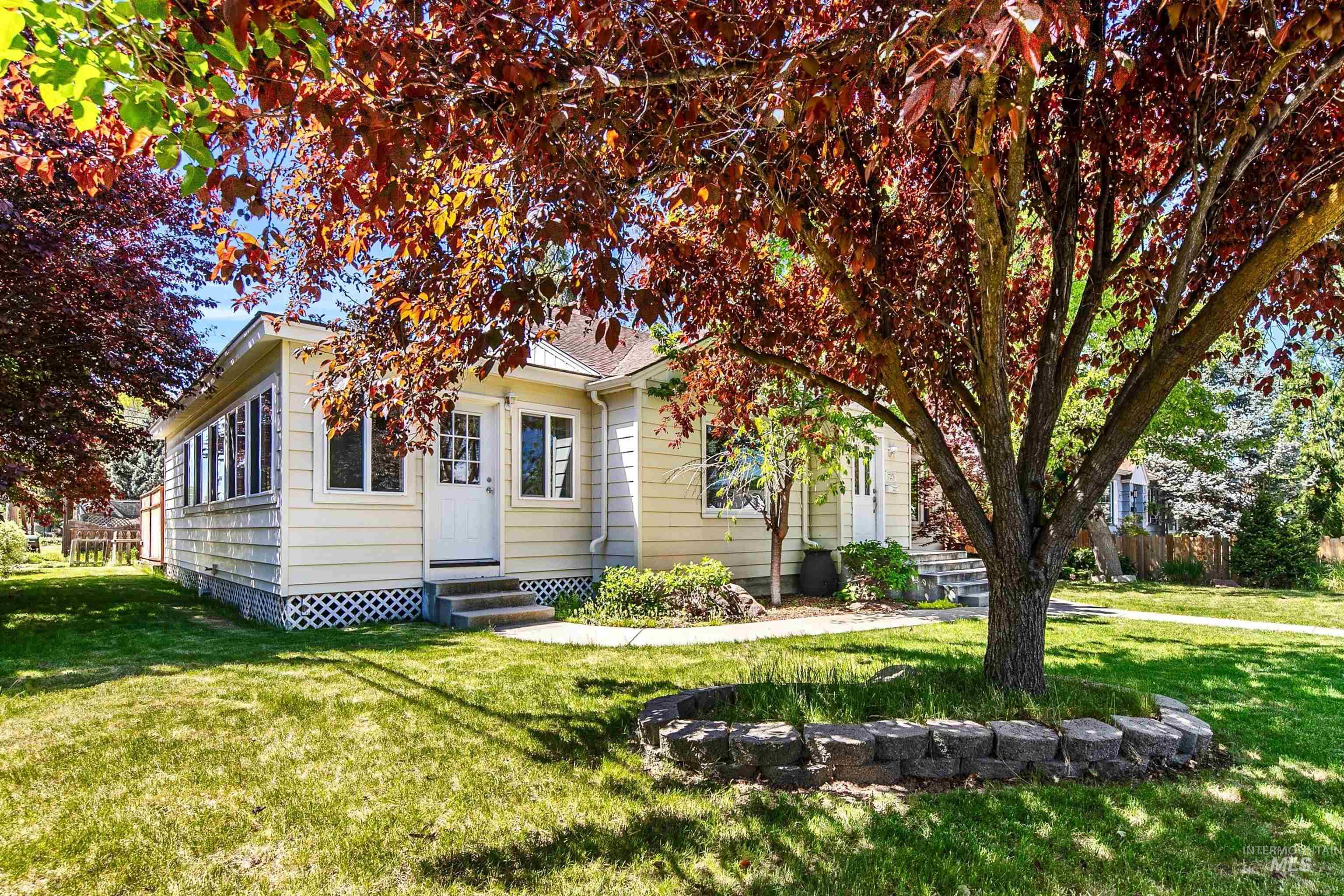 723 S Opal Street Property Photo 11