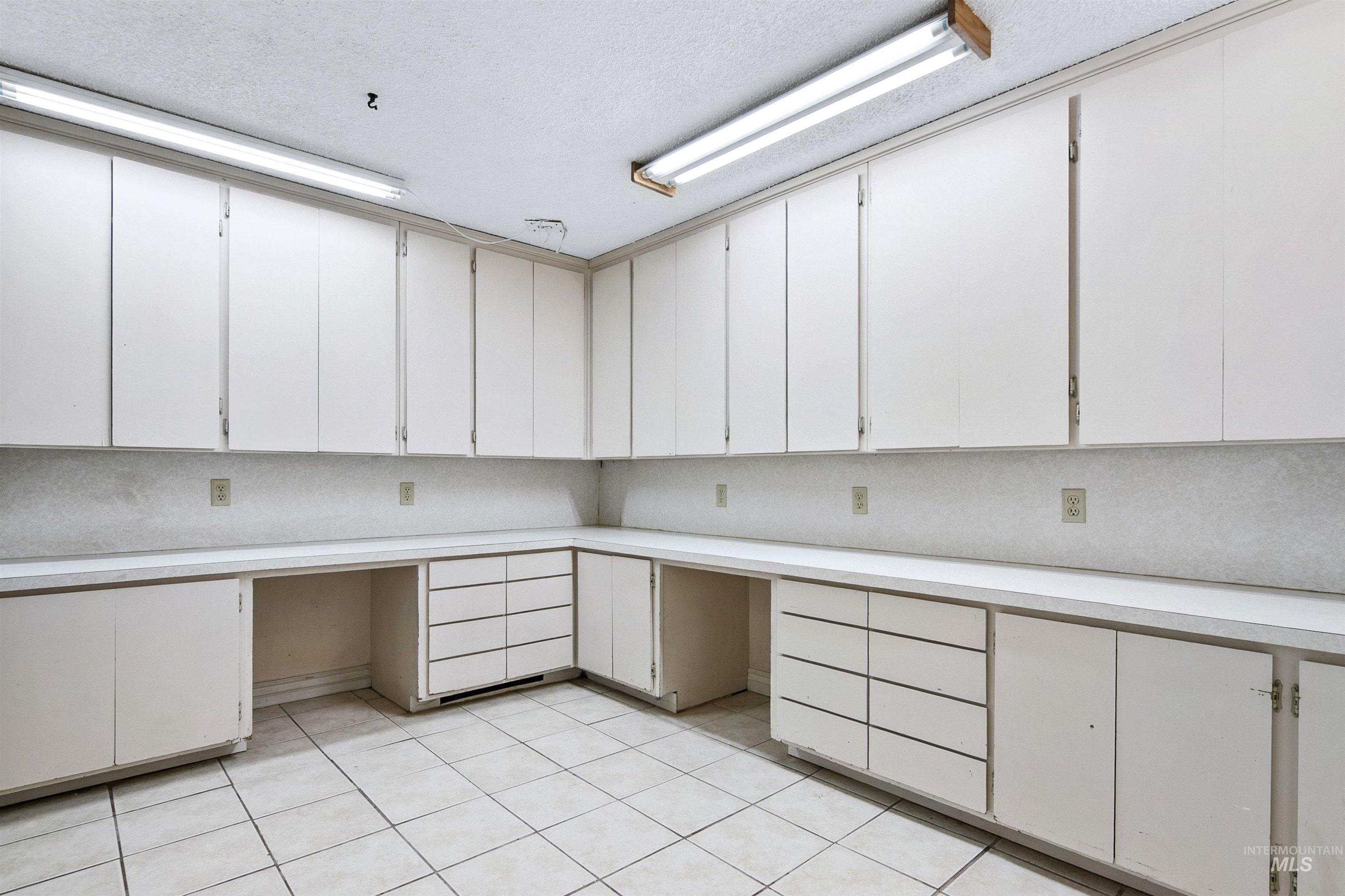 723 S Opal Street Property Photo 30