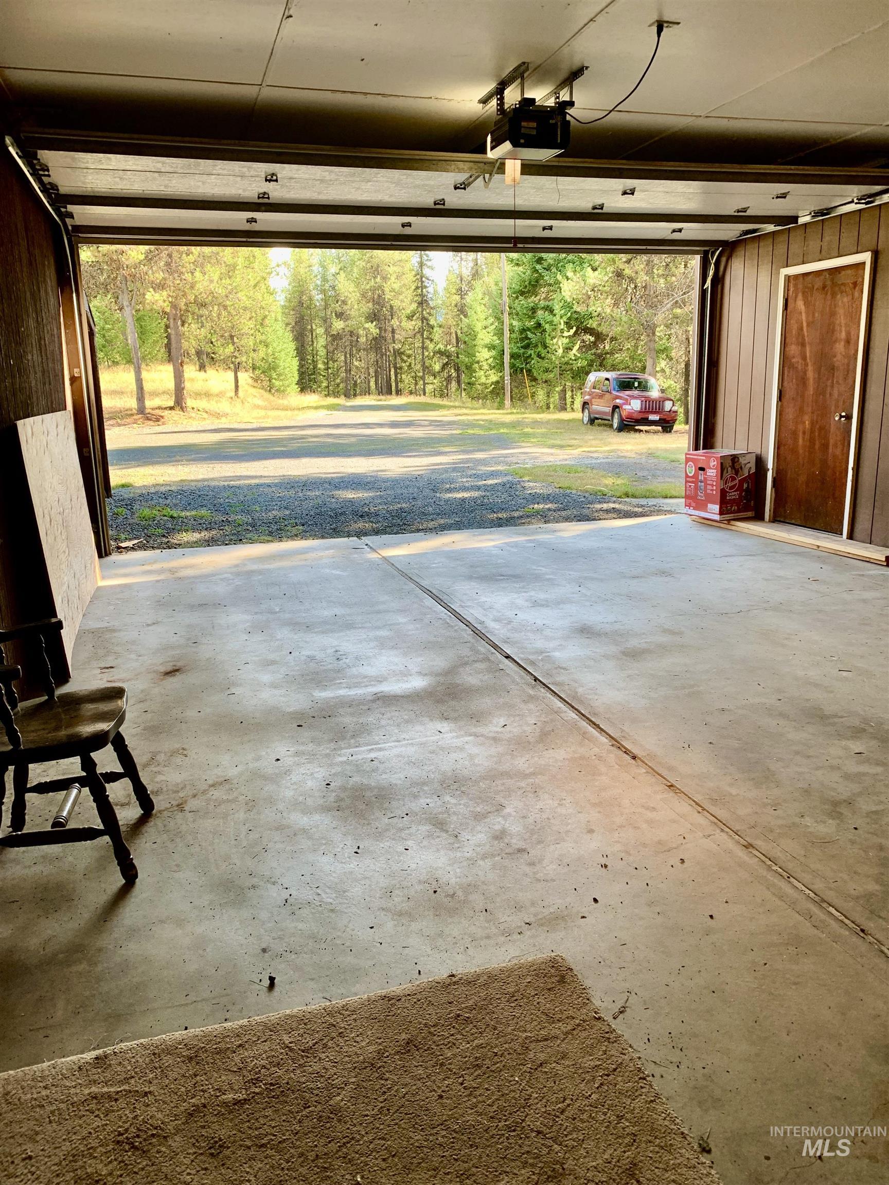 240 Ridgeway Drive Property Photo 6