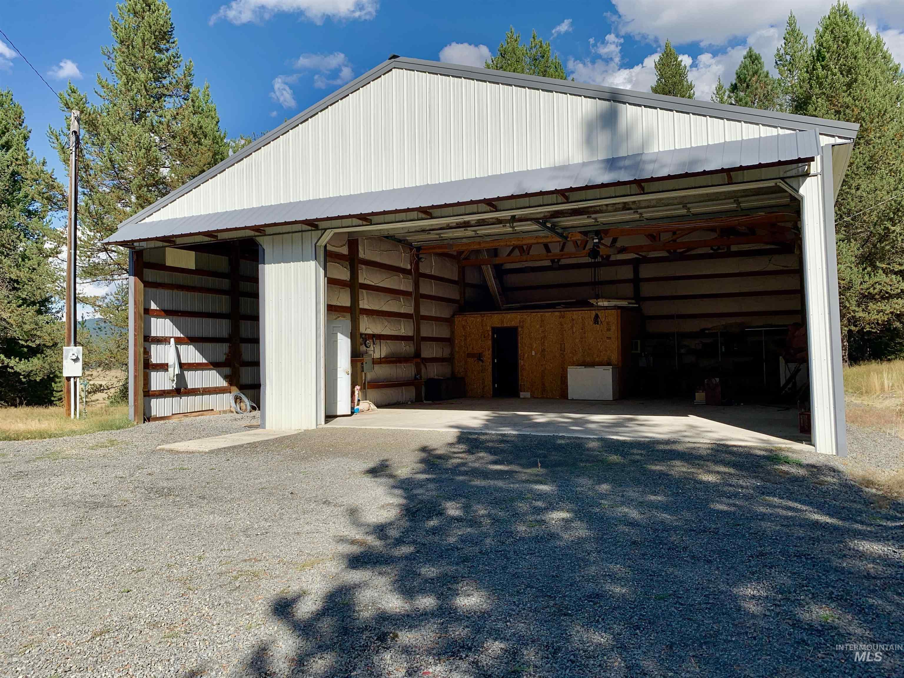 240 Ridgeway Drive Property Photo 19