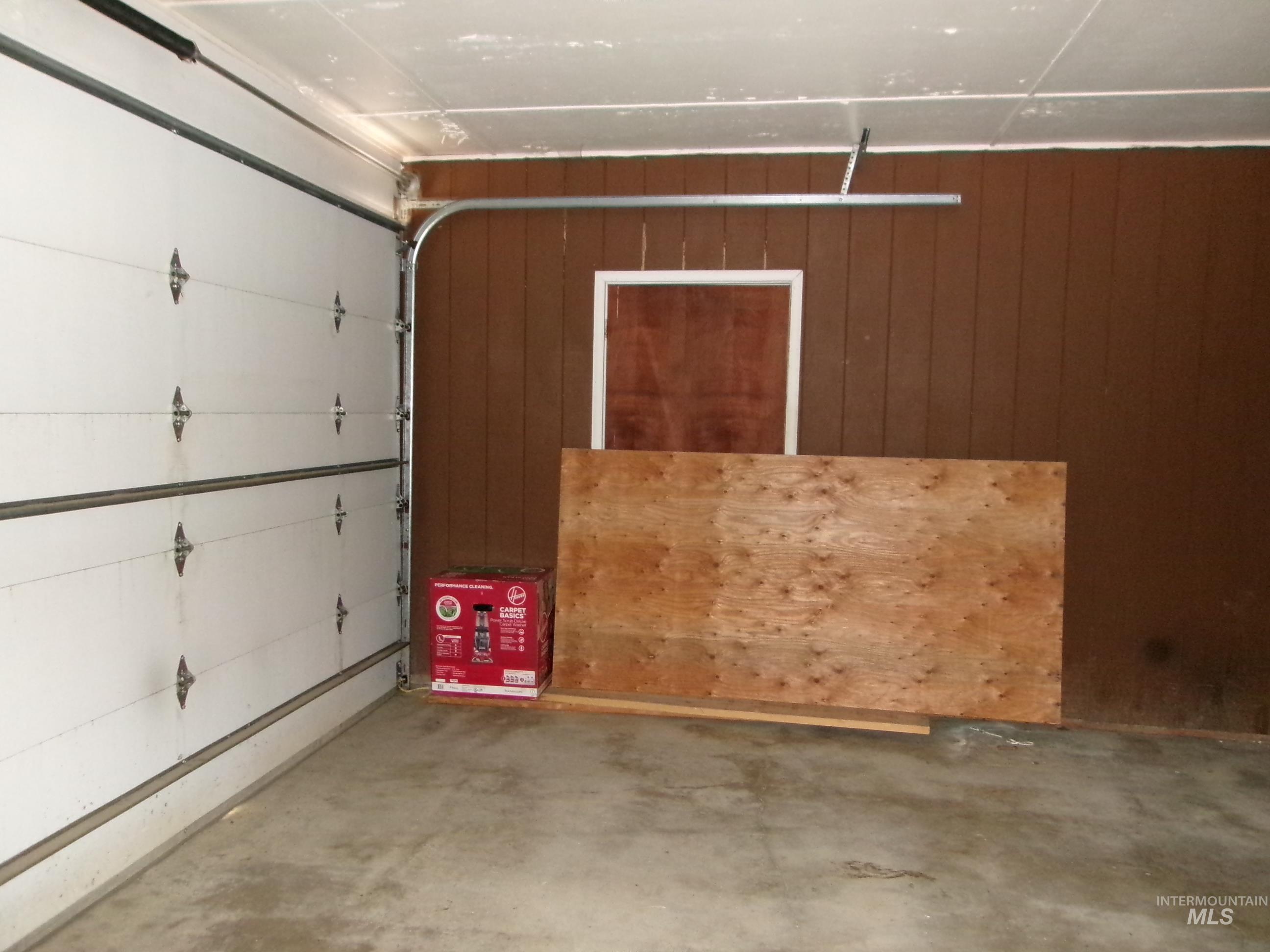 240 Ridgeway Drive Property Photo 36