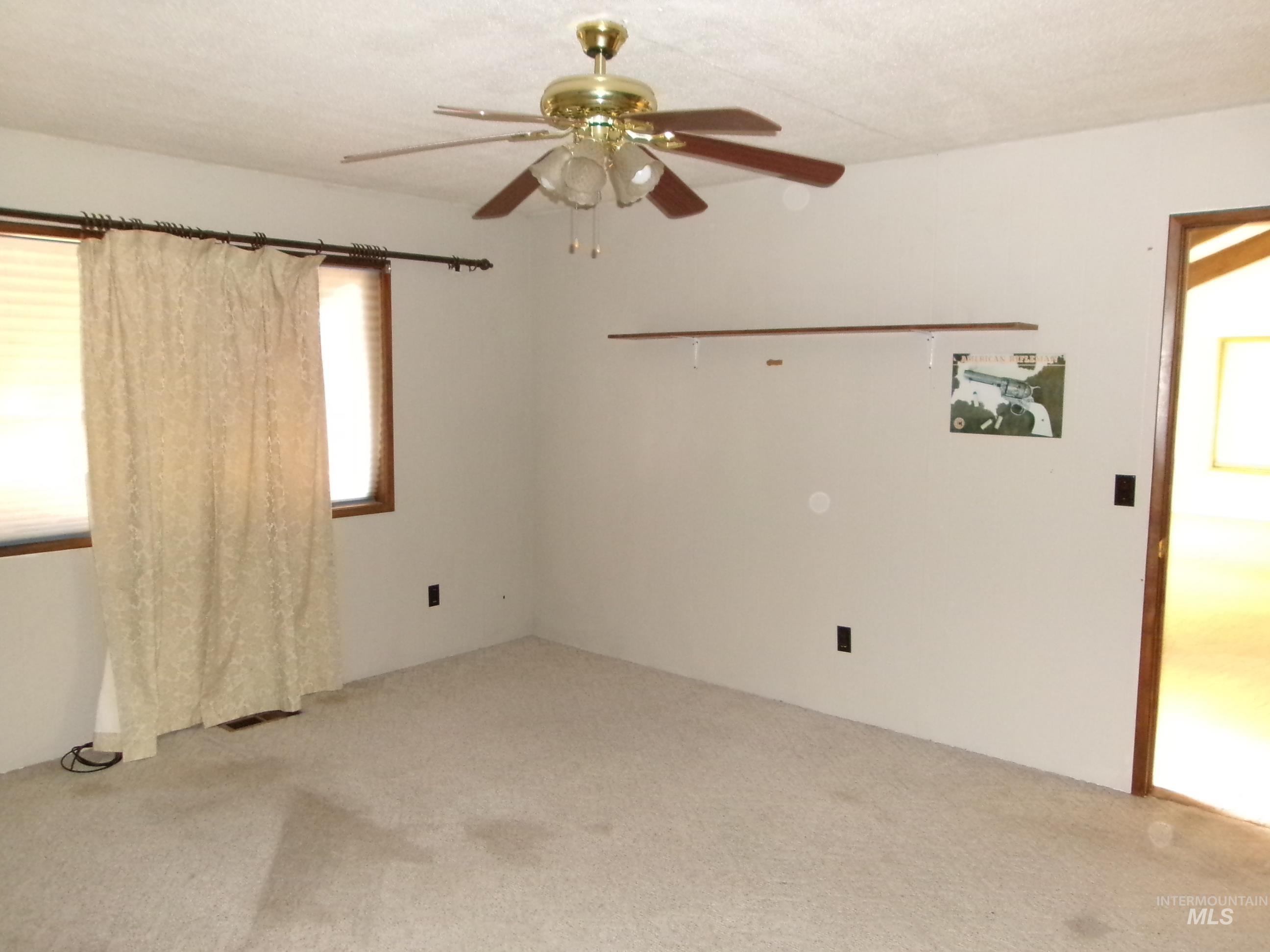 240 Ridgeway Drive Property Photo 41