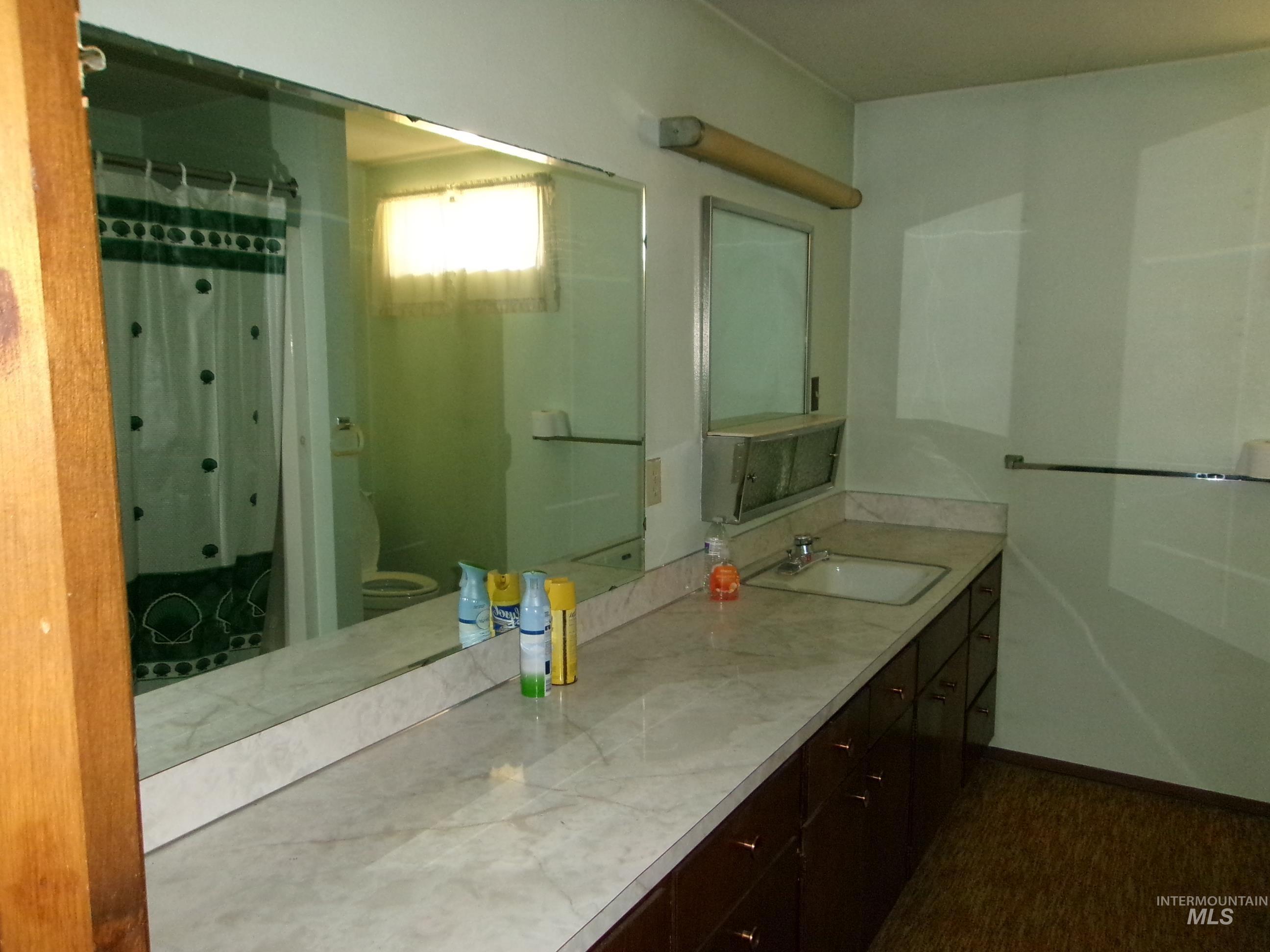 240 Ridgeway Drive Property Photo 48