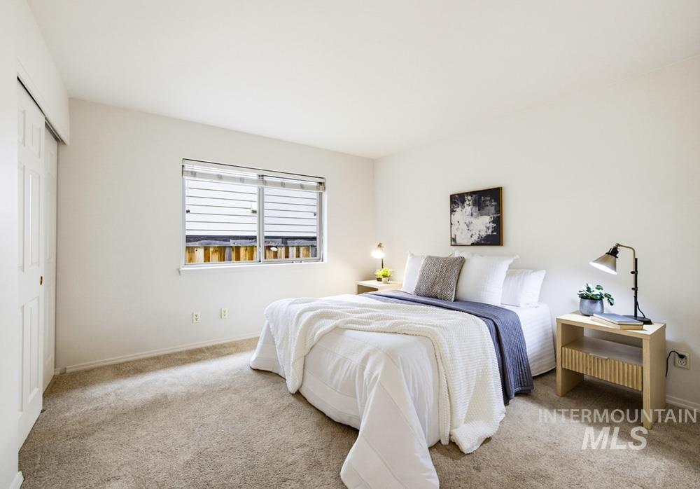 2461 S Swallowtail Lane Property Photo 15