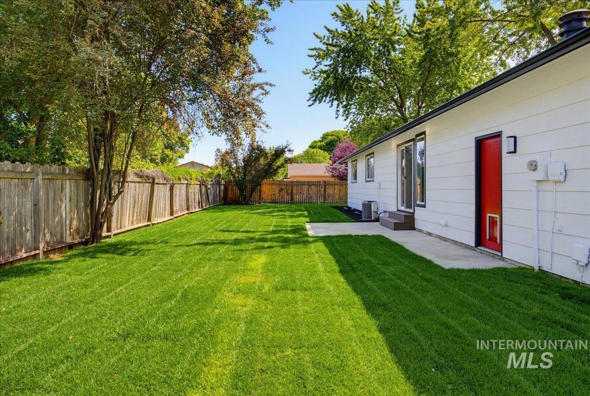 9720 W Whirlaway Property Photo 37