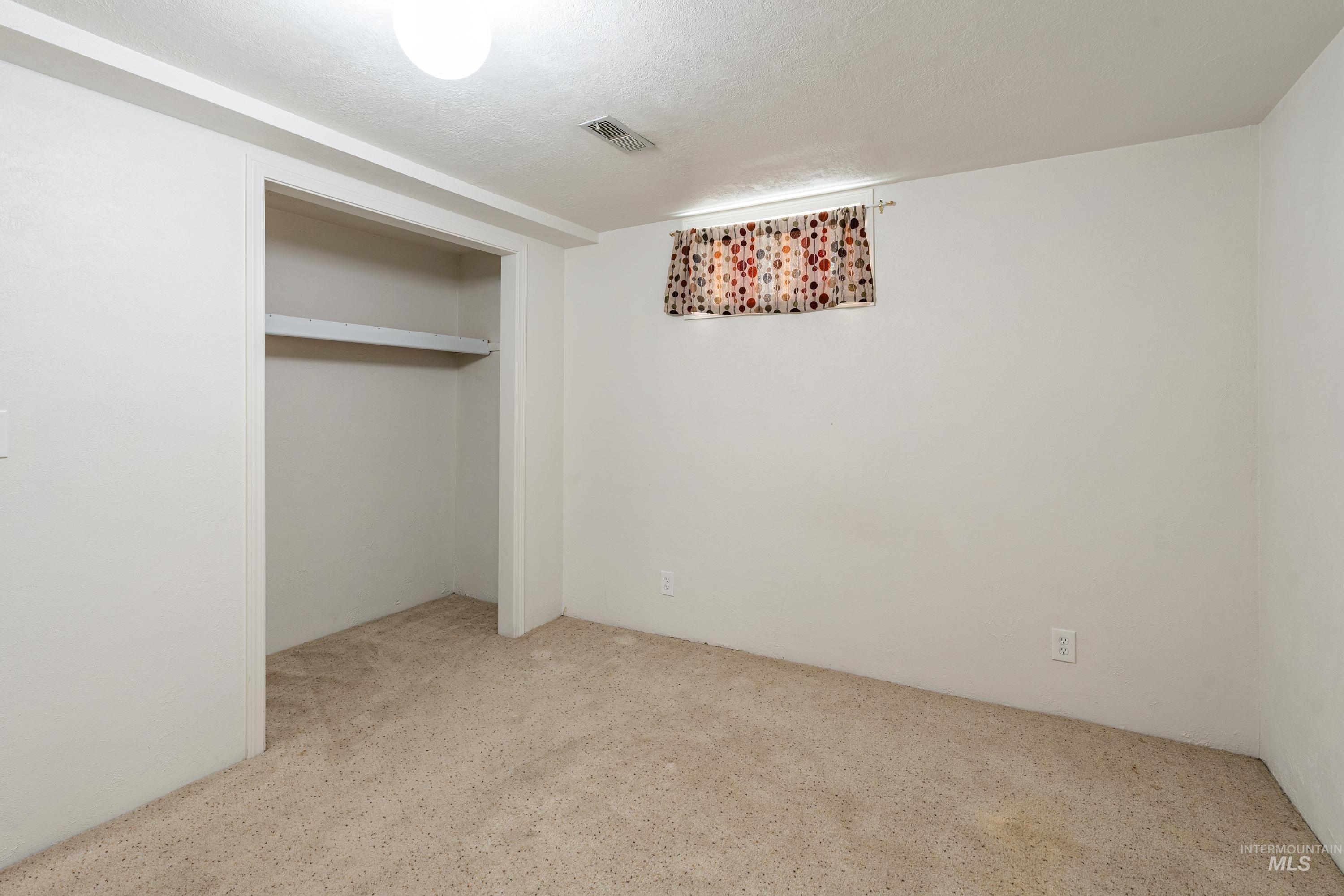 1266 Maple Street Property Photo 19