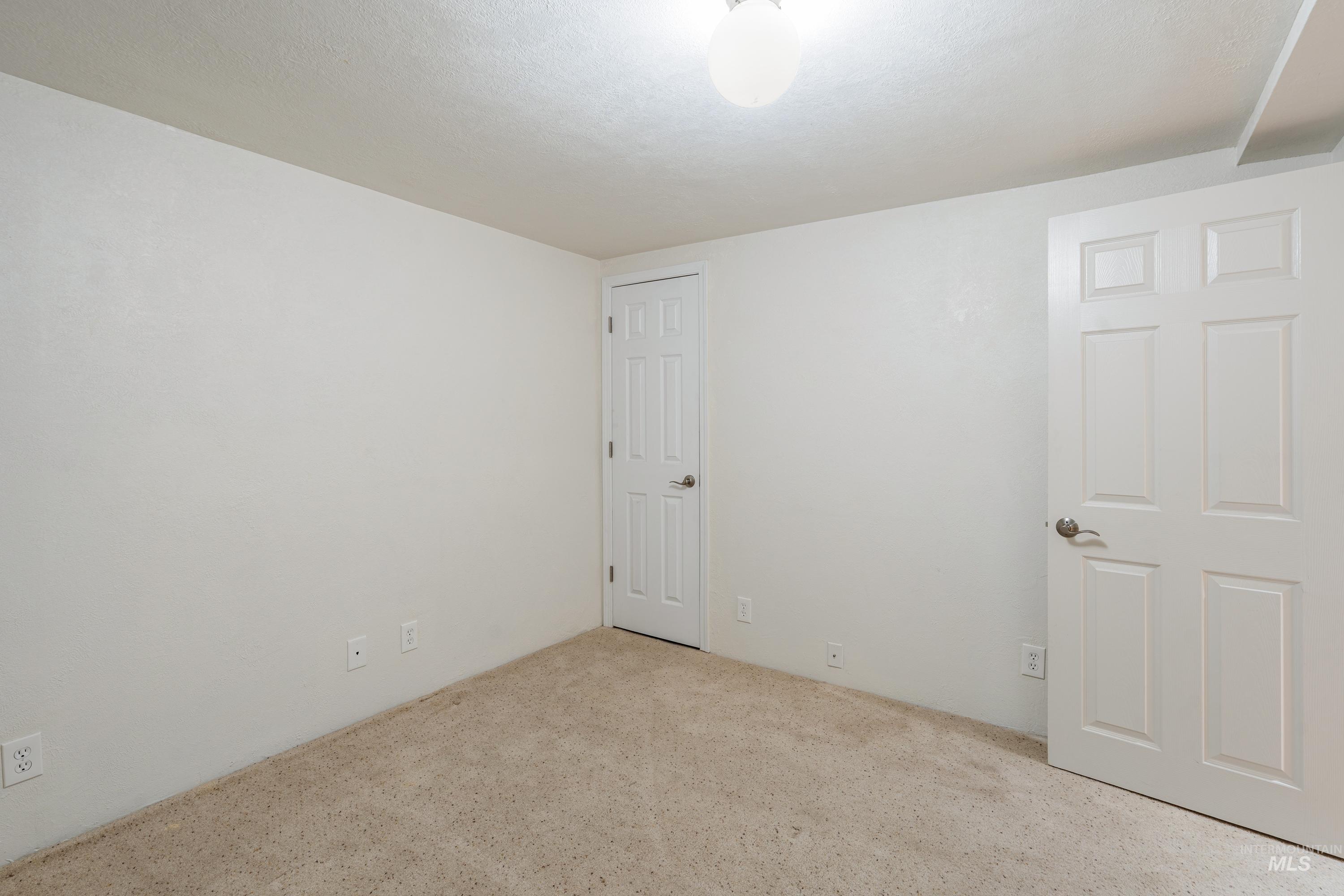 1266 Maple Street Property Photo 20