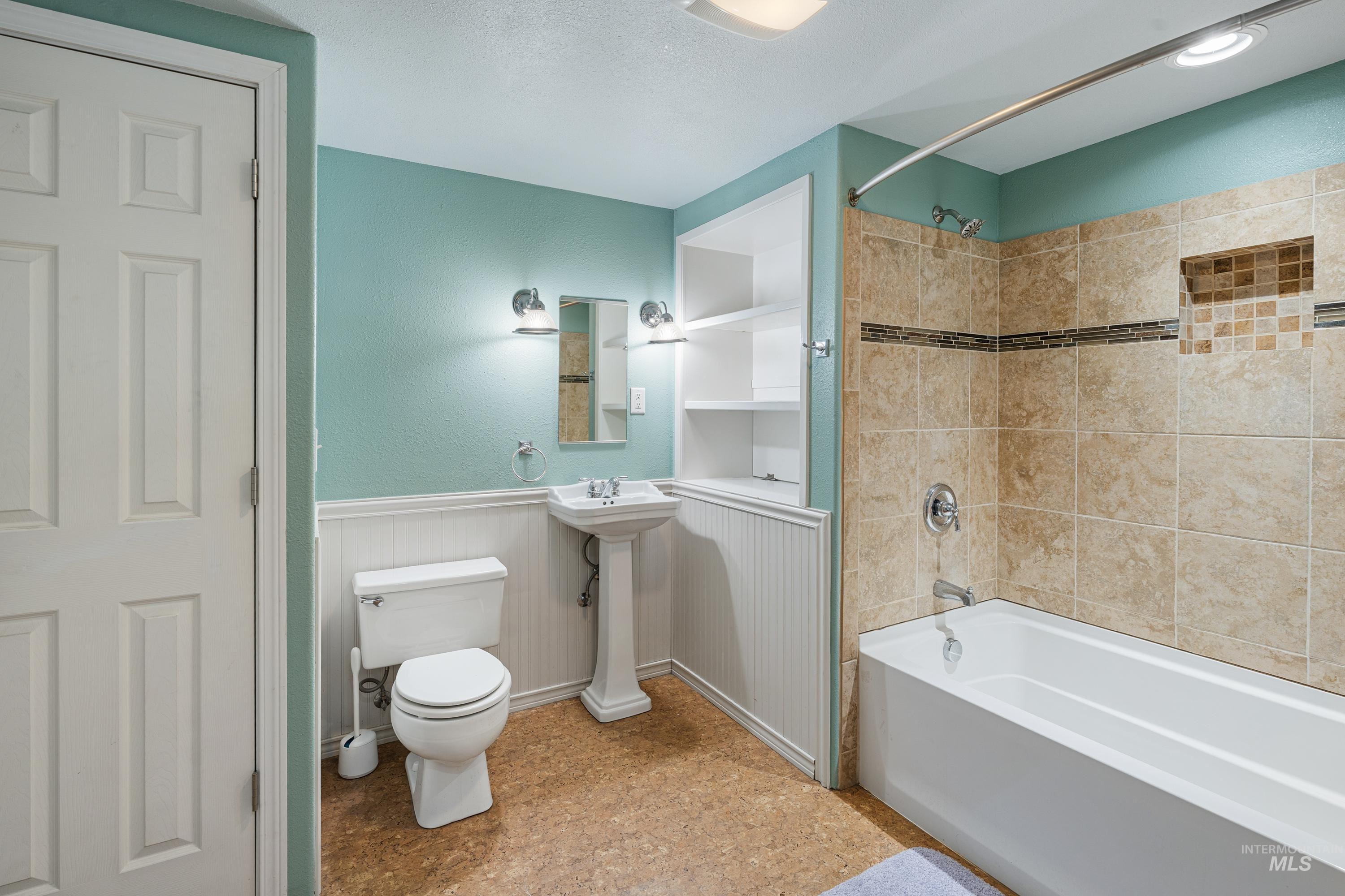 1266 Maple Street Property Photo 26