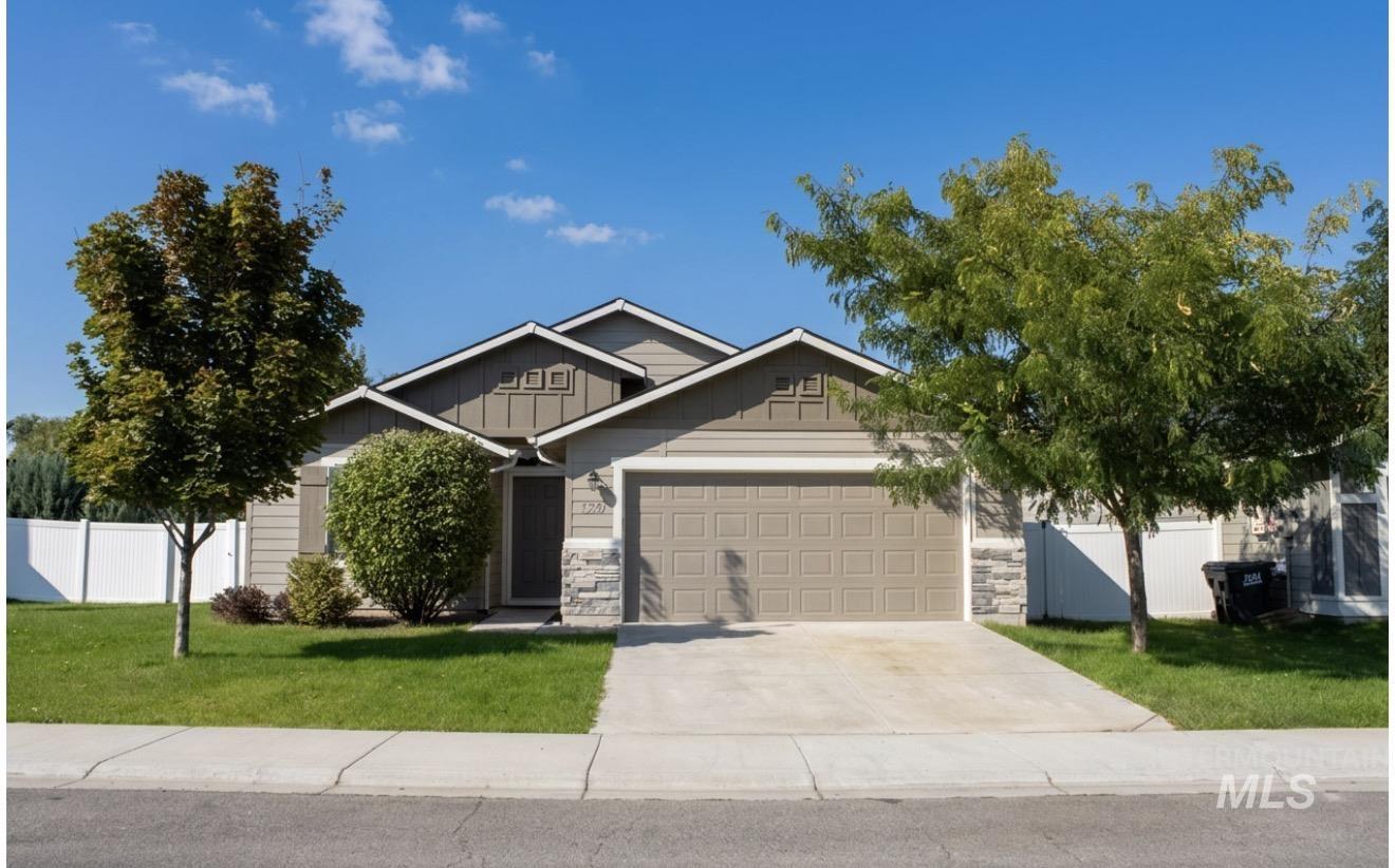 1520 W Atacama Dr Property Photo 1