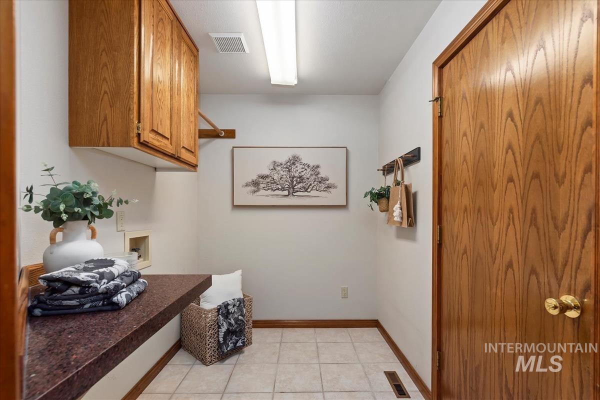4886 N Lake Front Pl Property Photo 28