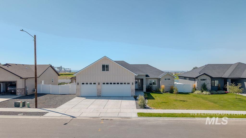 1515 Leslie Dr Property Photo 40