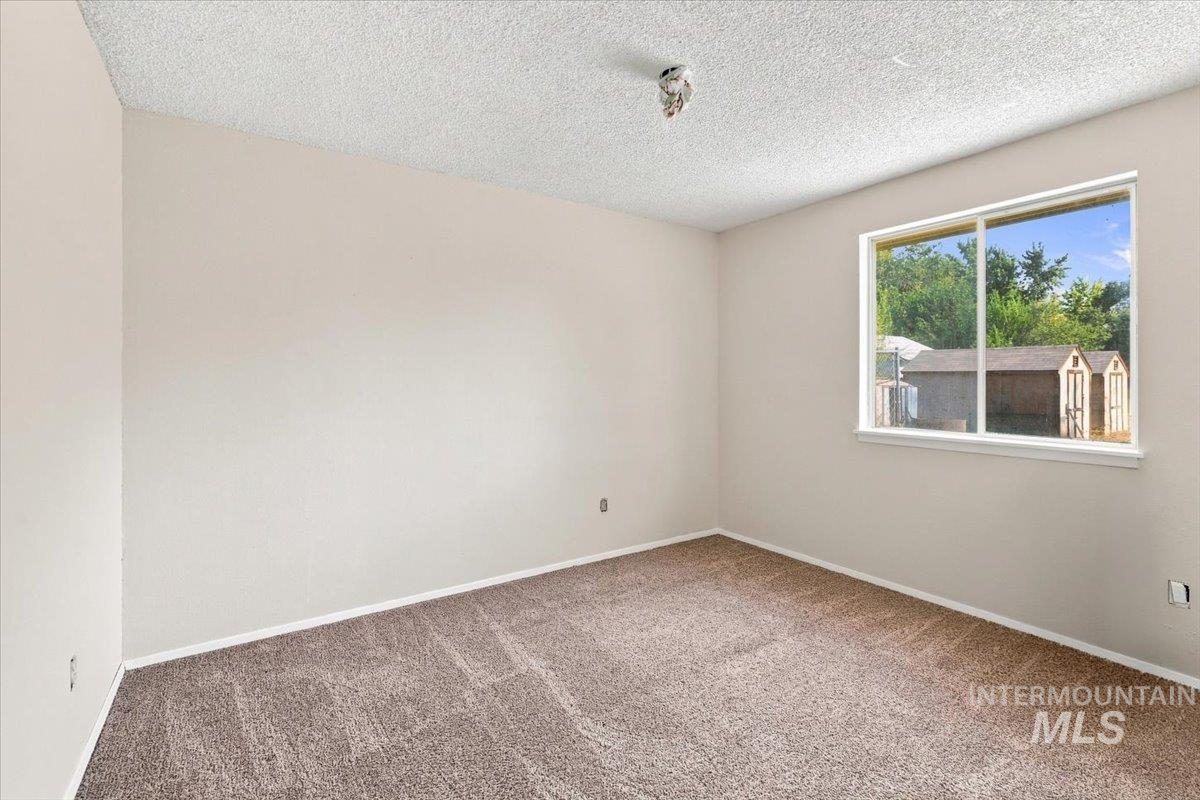 10368 W. Bigwood Dr Property Photo 7
