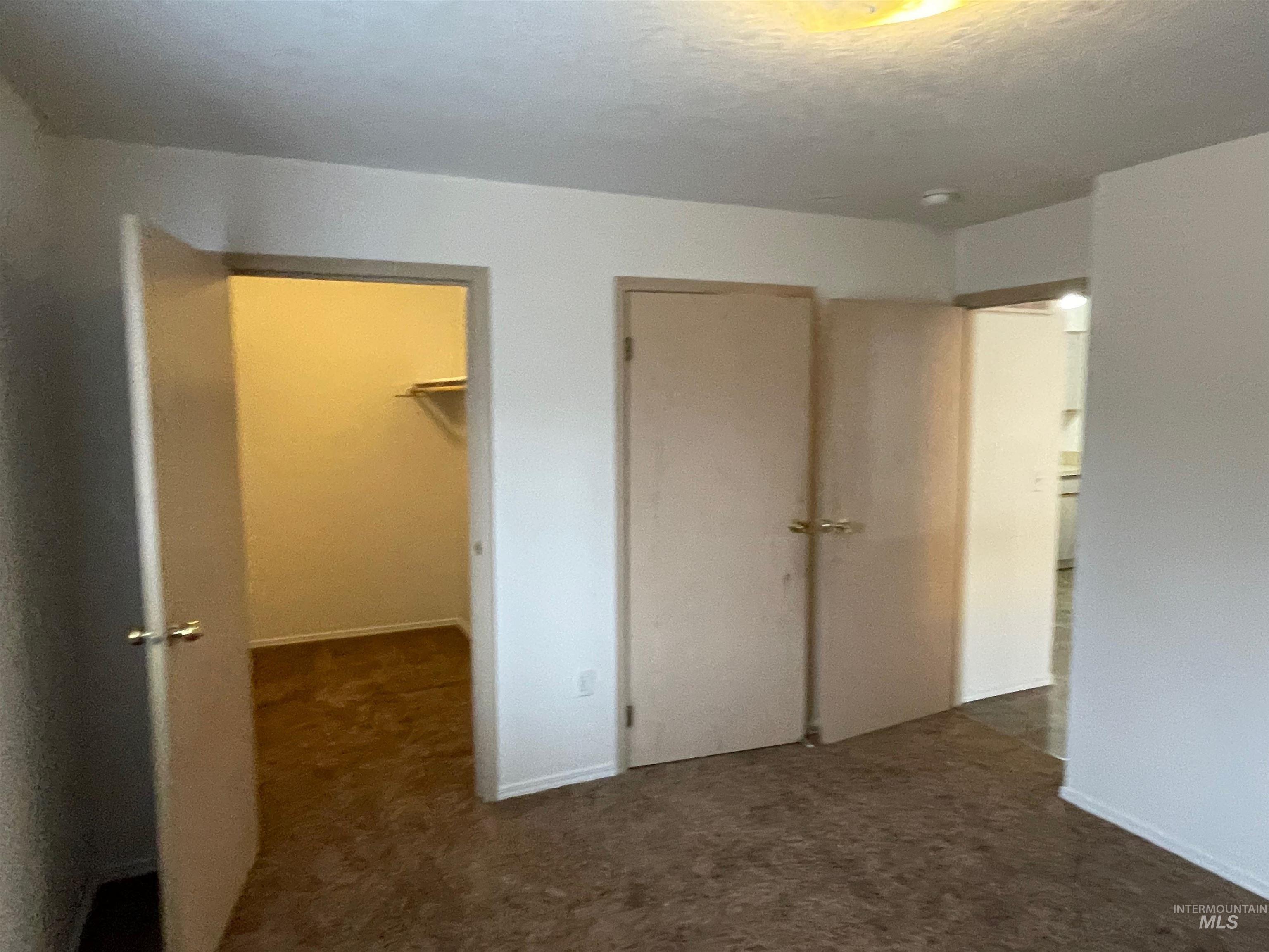 9086 W Sigmont Ln Apt 101 Property Photo 4