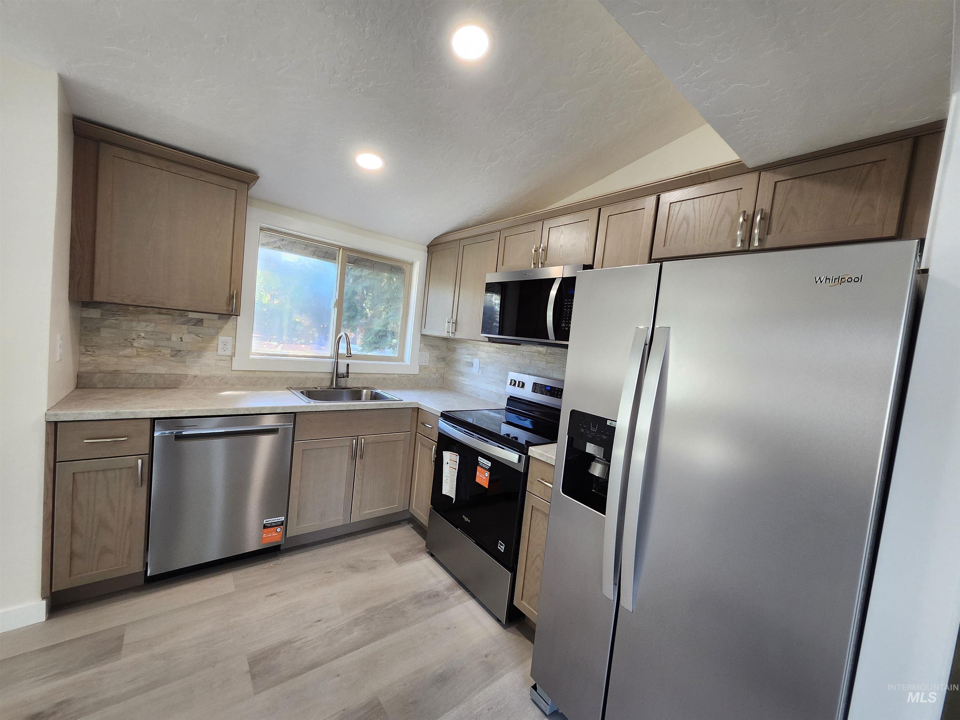 1515 21st Ave Property Photo 4