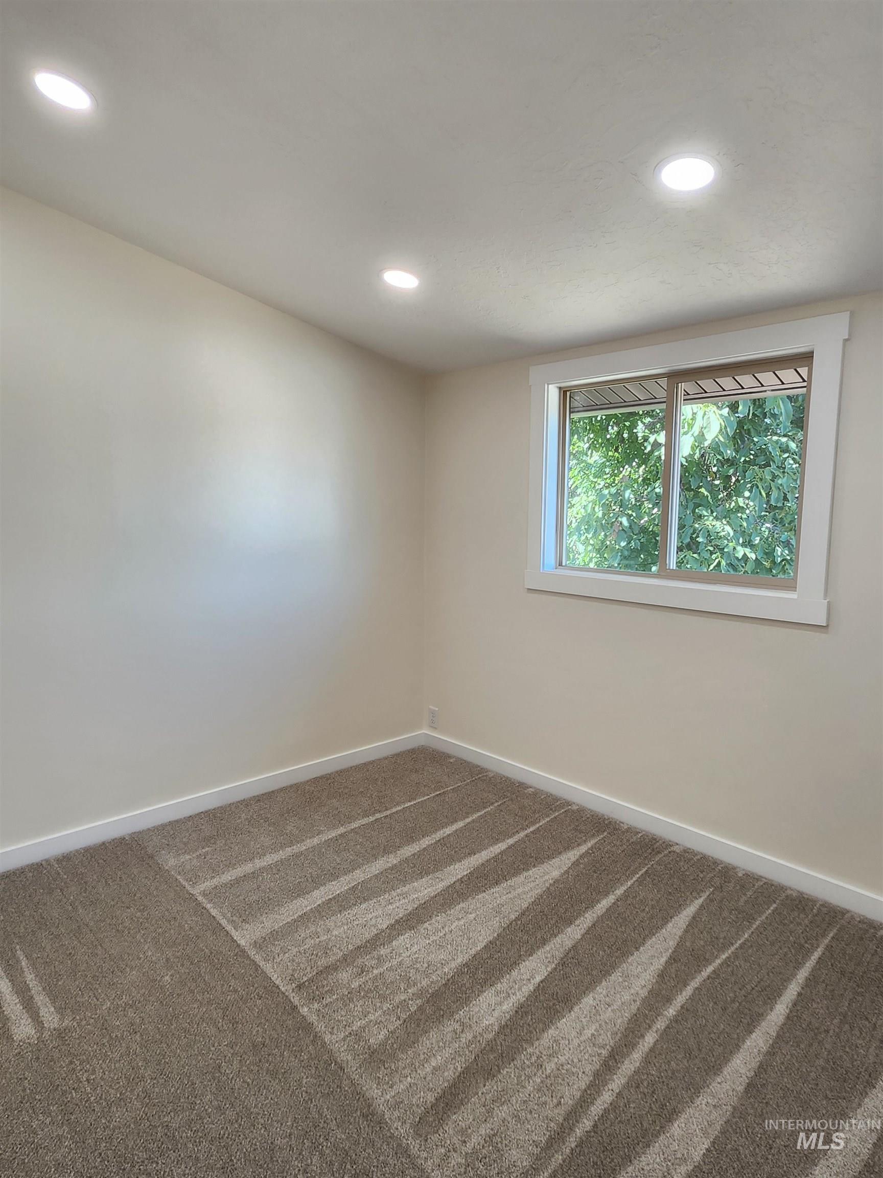 1515 21st Ave Property Photo 14