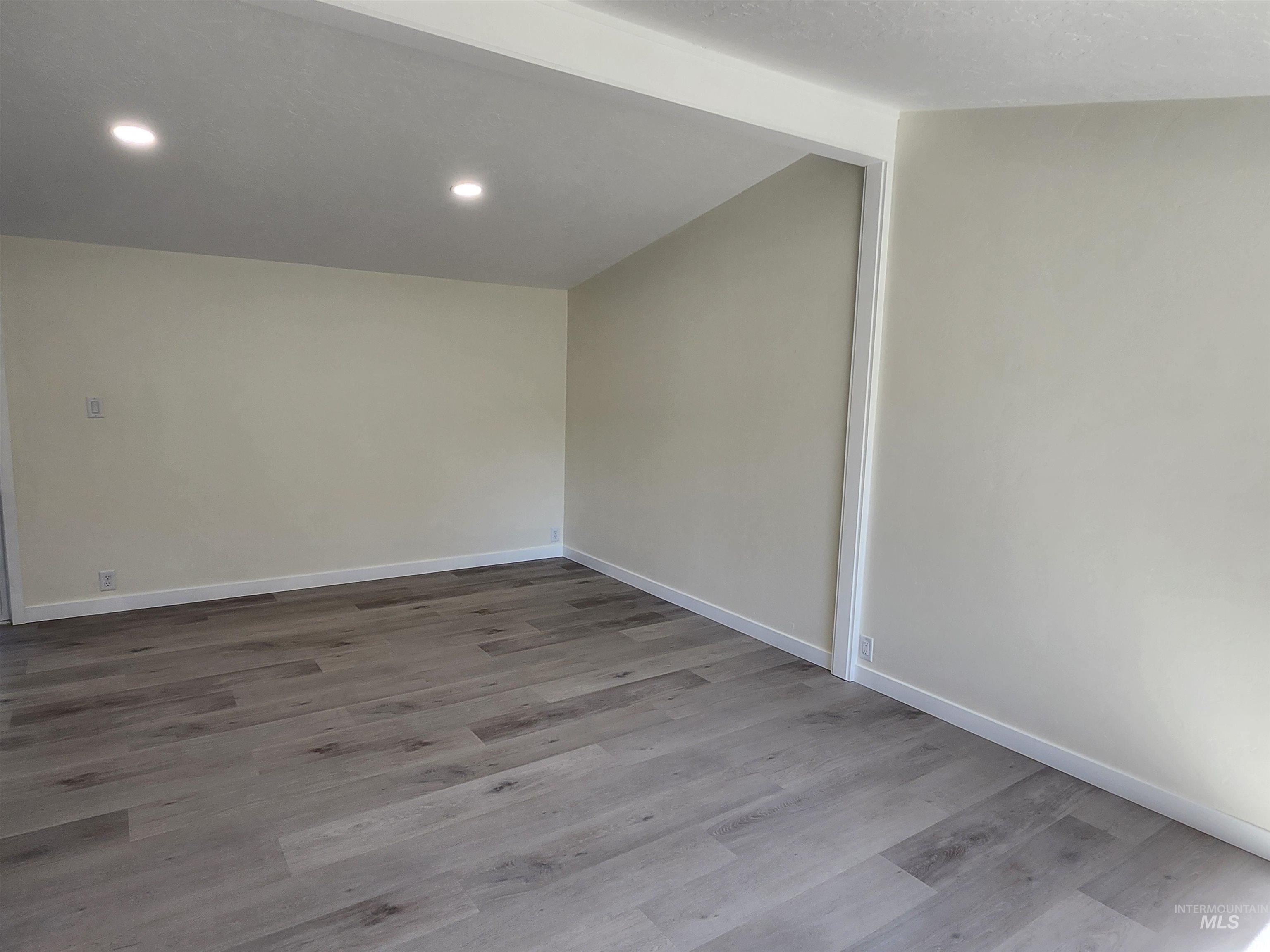 1515 21st Ave Property Photo 15